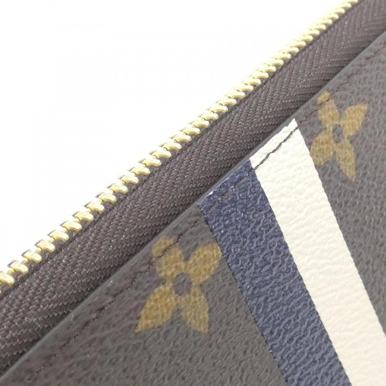 ルイヴィトン モノグラム(マイLVヘリテージ) ジッピー ウォレット P00033 財布