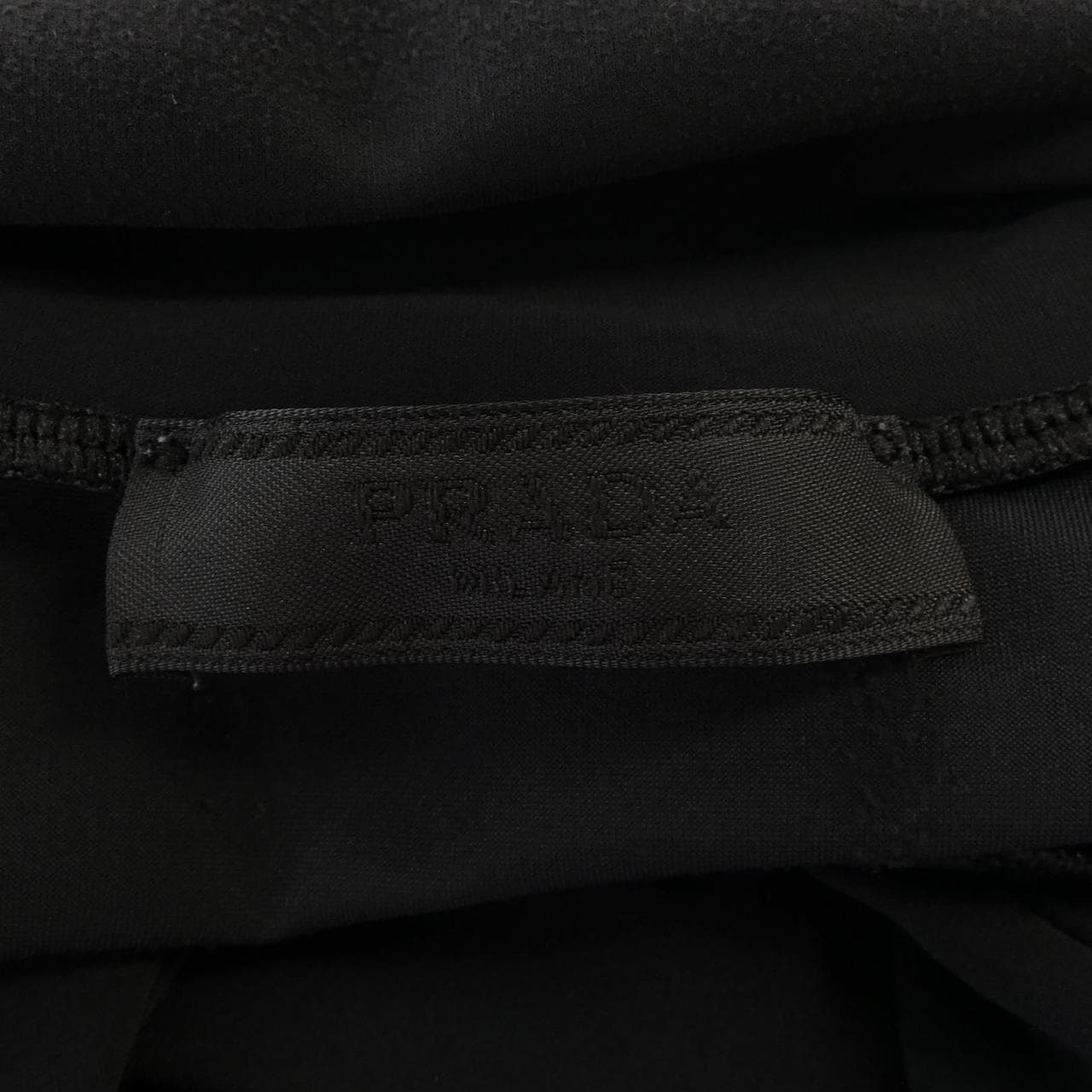 プラダ PRADA トップス