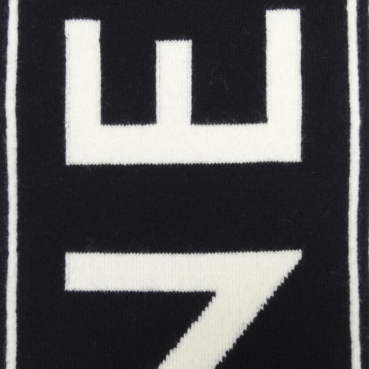 セリーヌ CELINE MUFFLER