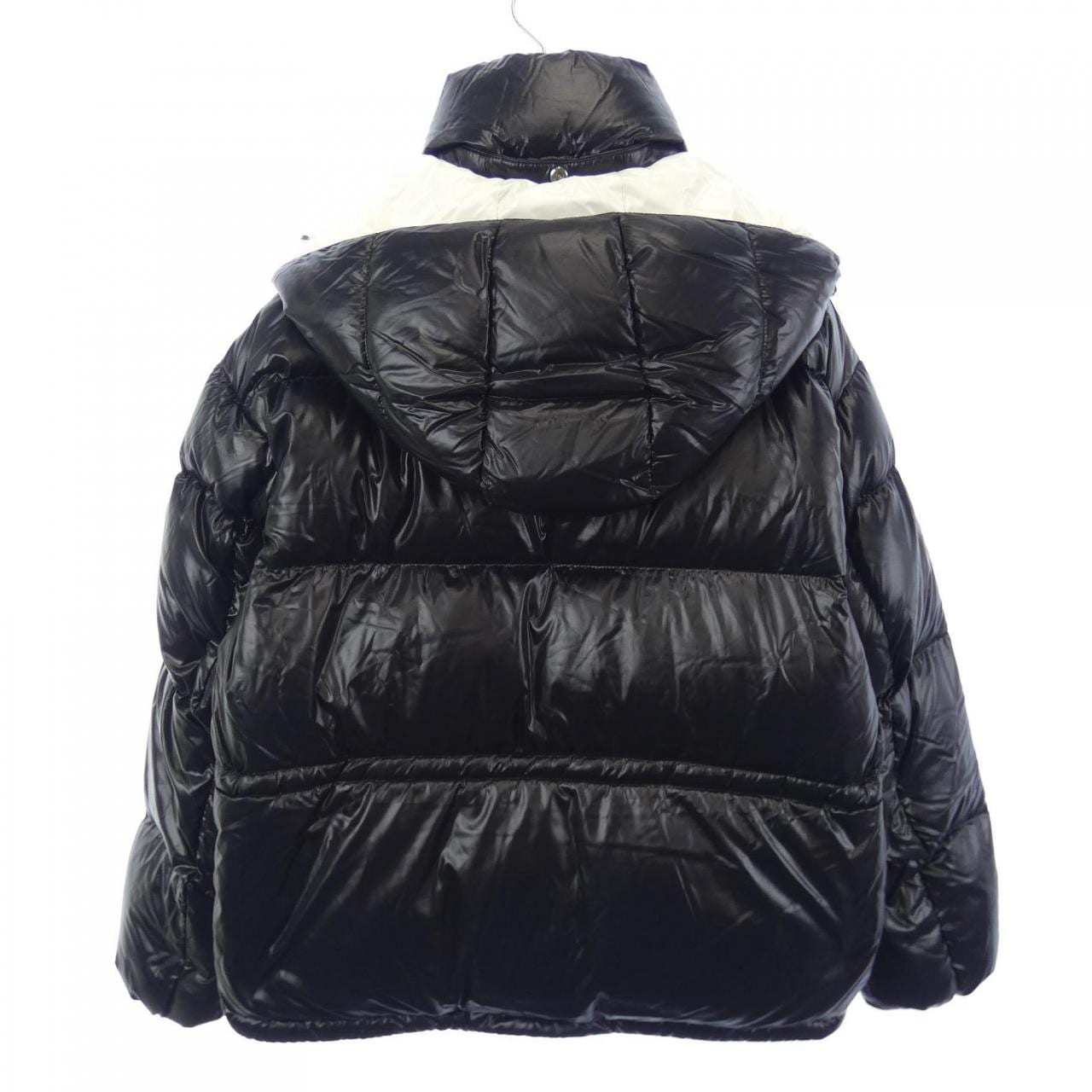 モンクレール MONCLER ダウンジャケット