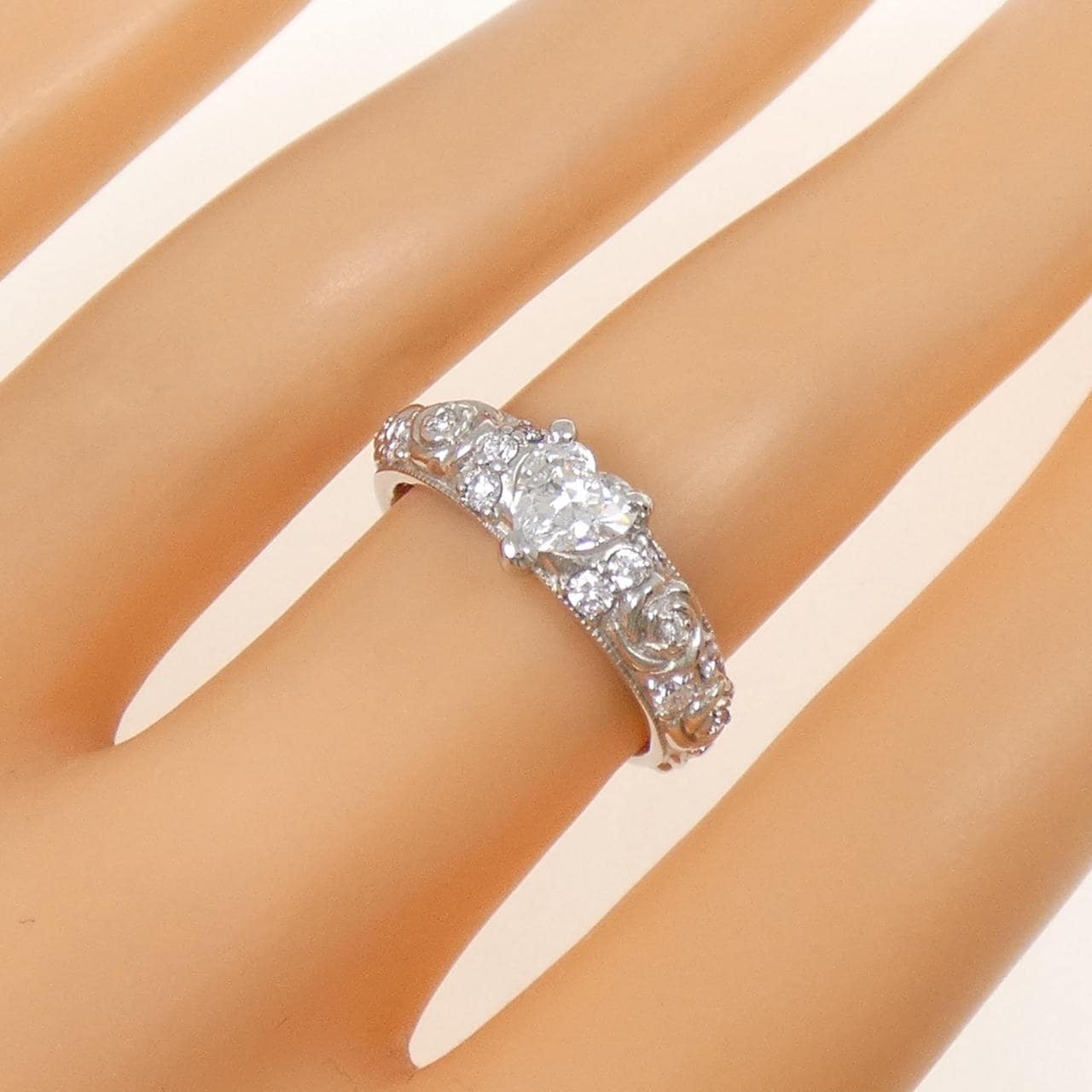 PT950 ダイヤモンド リング 0.504CT G SI2 ハートシェイプ