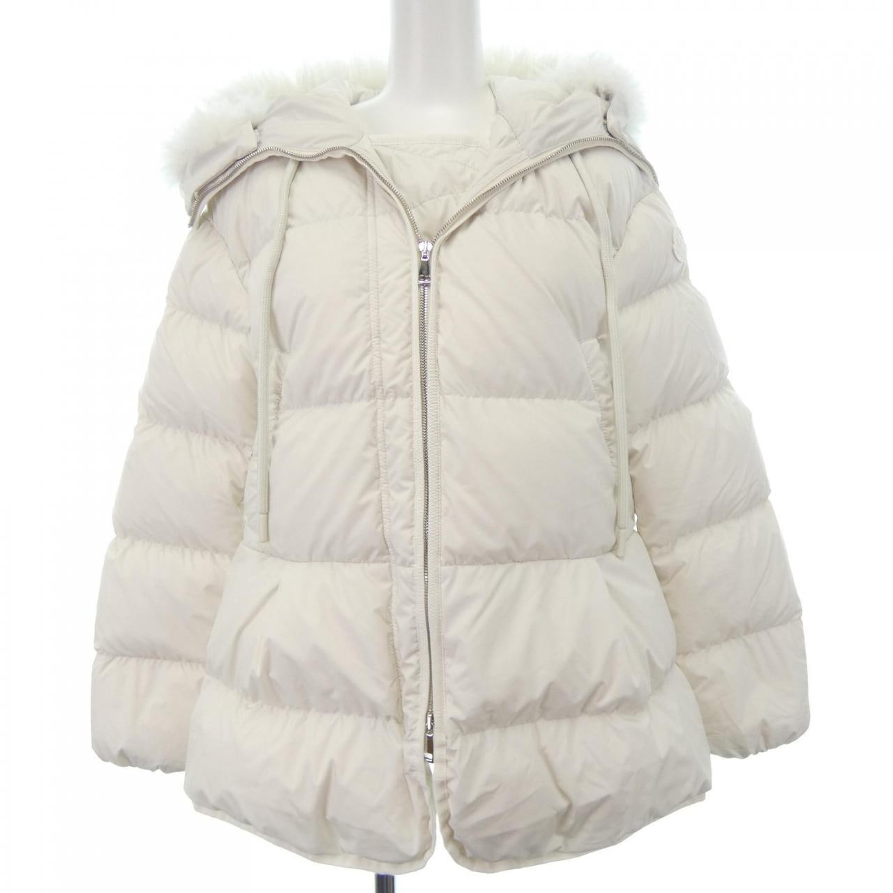 モンクレール MONCLER ダウンジャケット