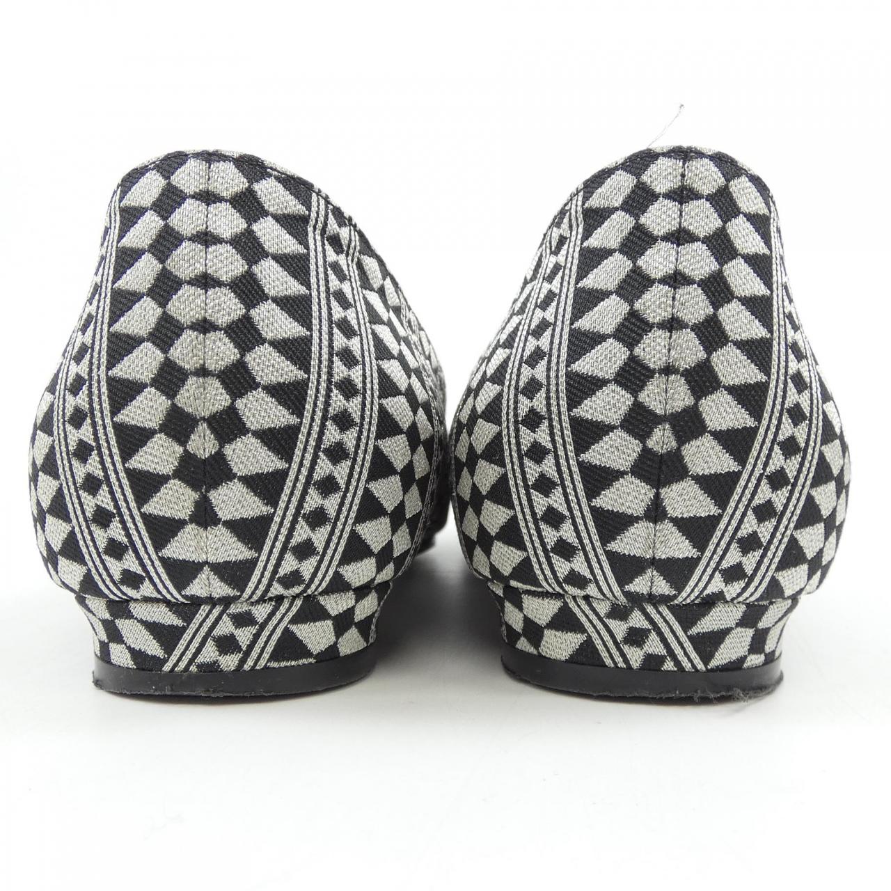 マノロブラニク MANOLO BLAHNIK シューズ