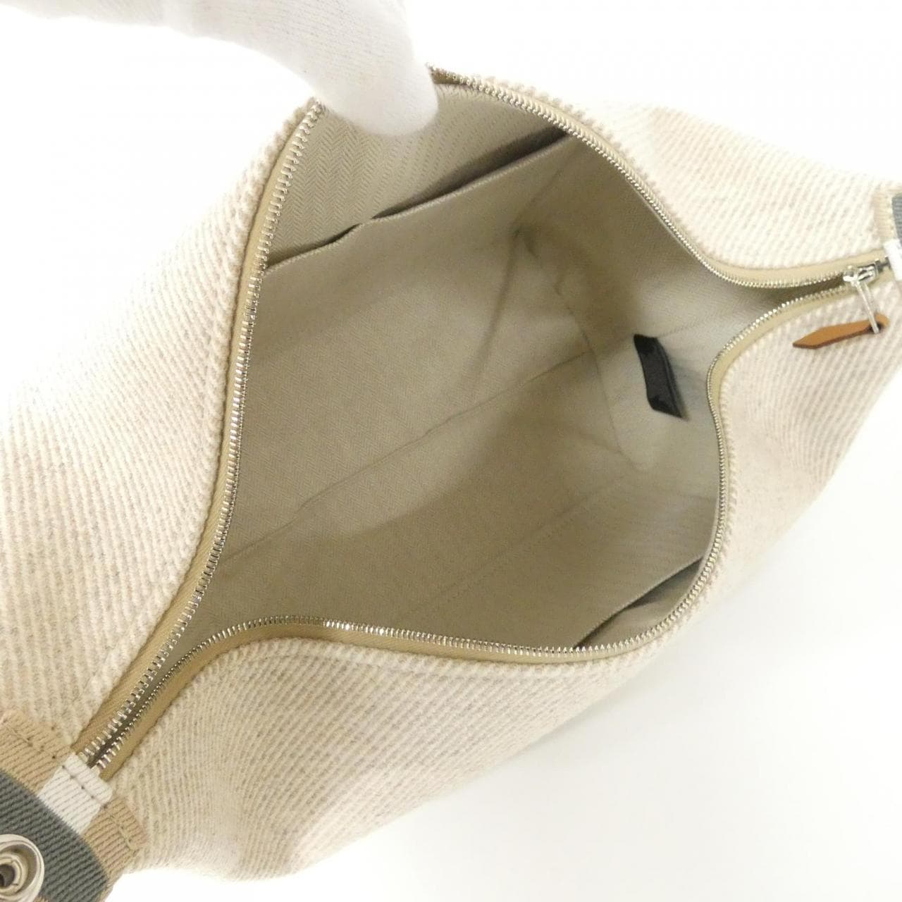 エルメス AU CARRE ブリッド ア ブラック GM 103803M ポーチ