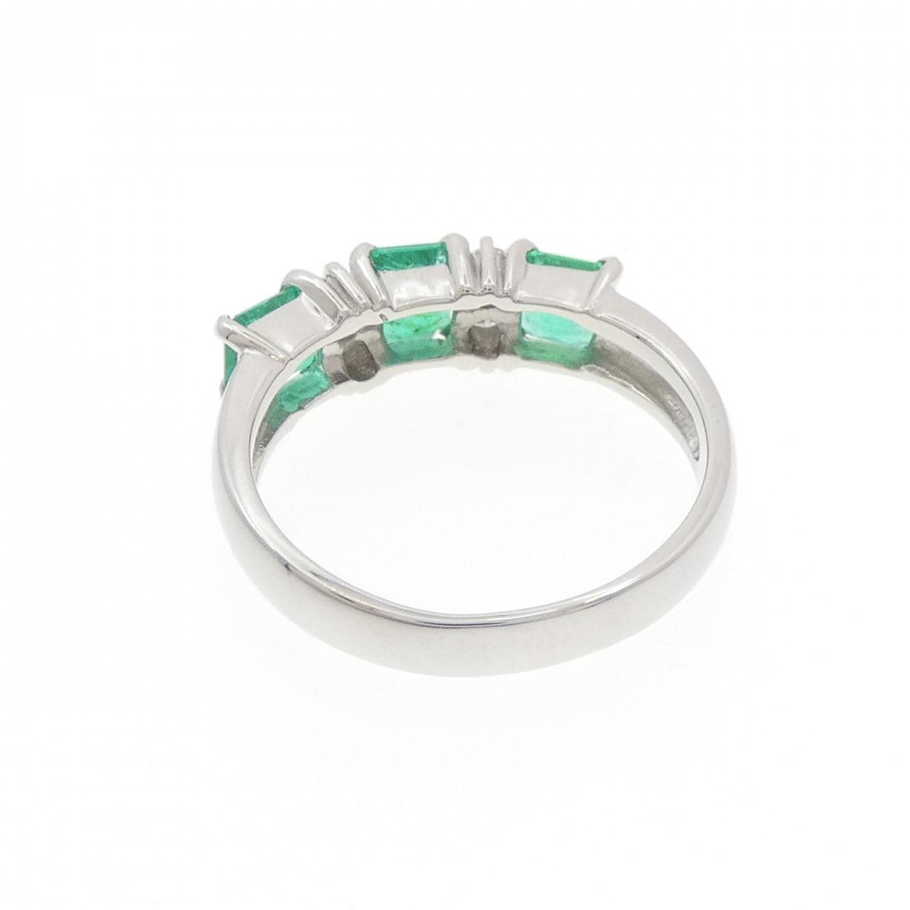 PT900 エメラルド リング 1.15CT