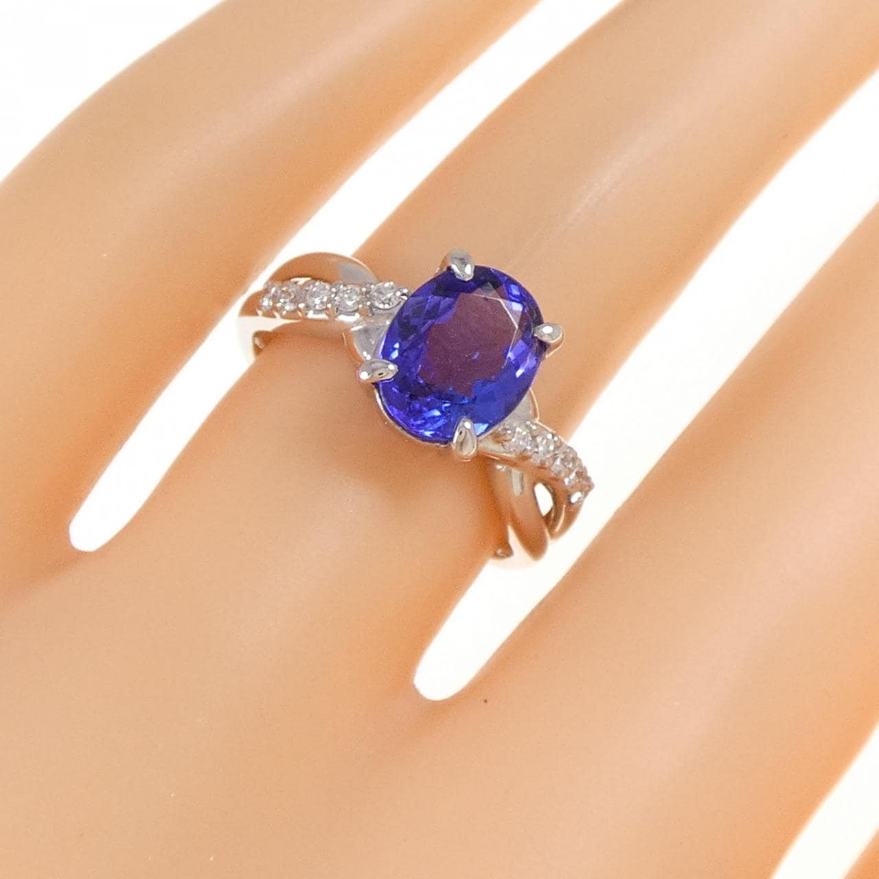 PT900 タンザナイト リング 1.68CT