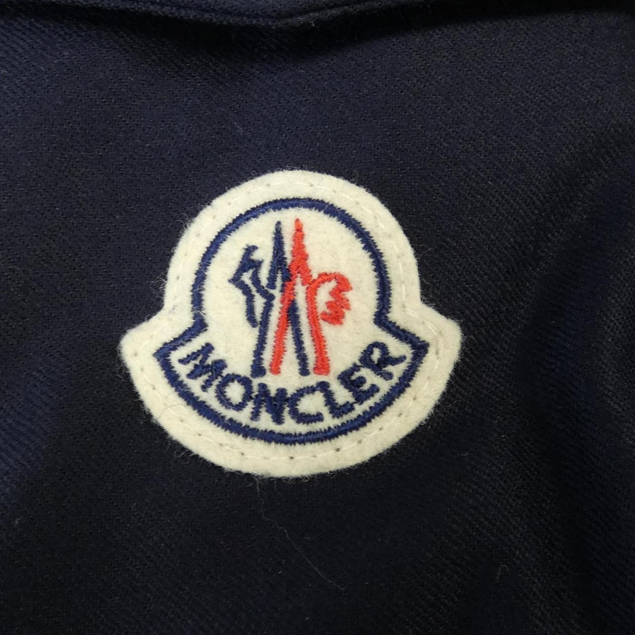 モンクレール MONCLER ダウンジャケット