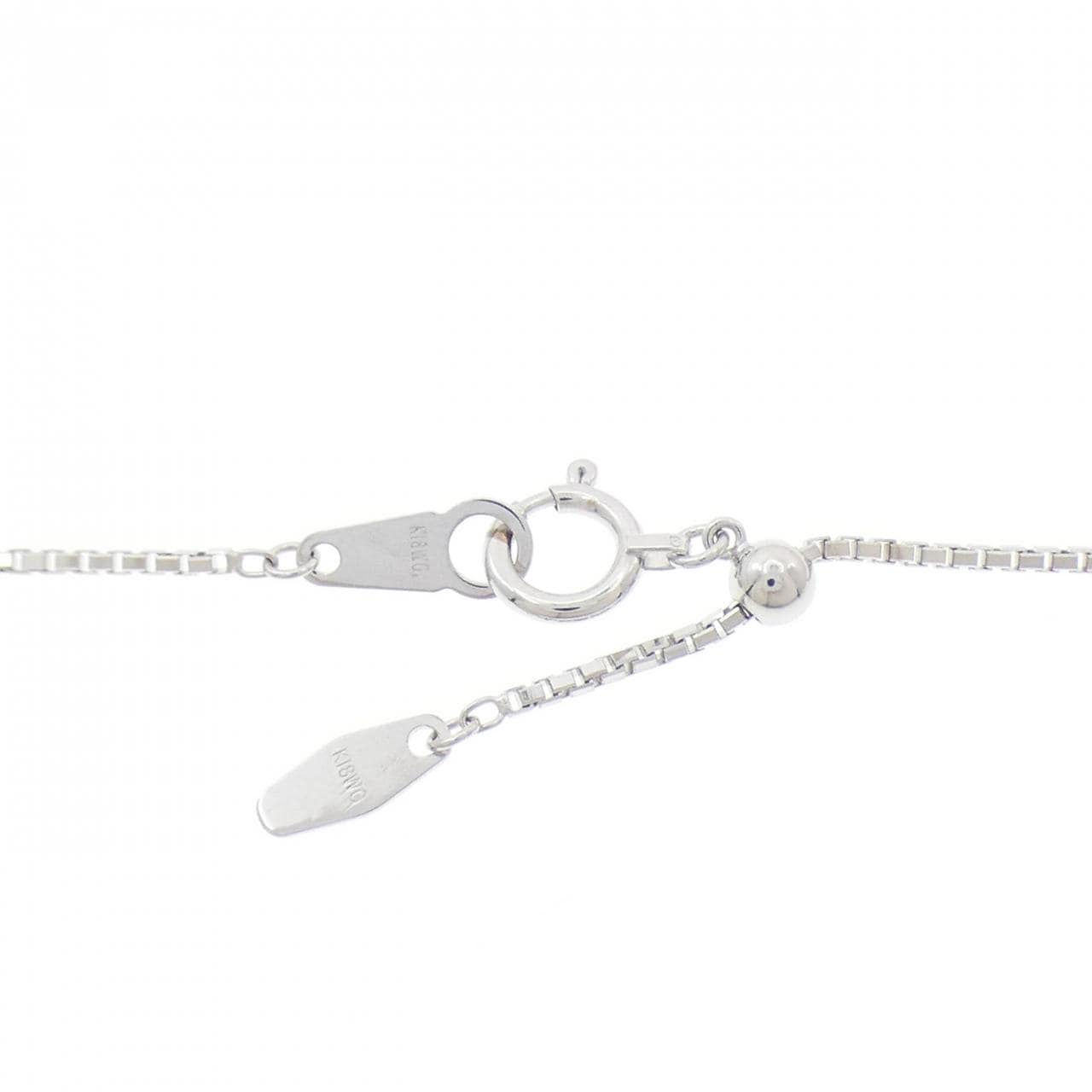 K18WG 花朵蓝托帕石项链 12.50克拉