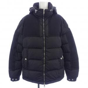 モンクレール MONCLER ダウンジャケット