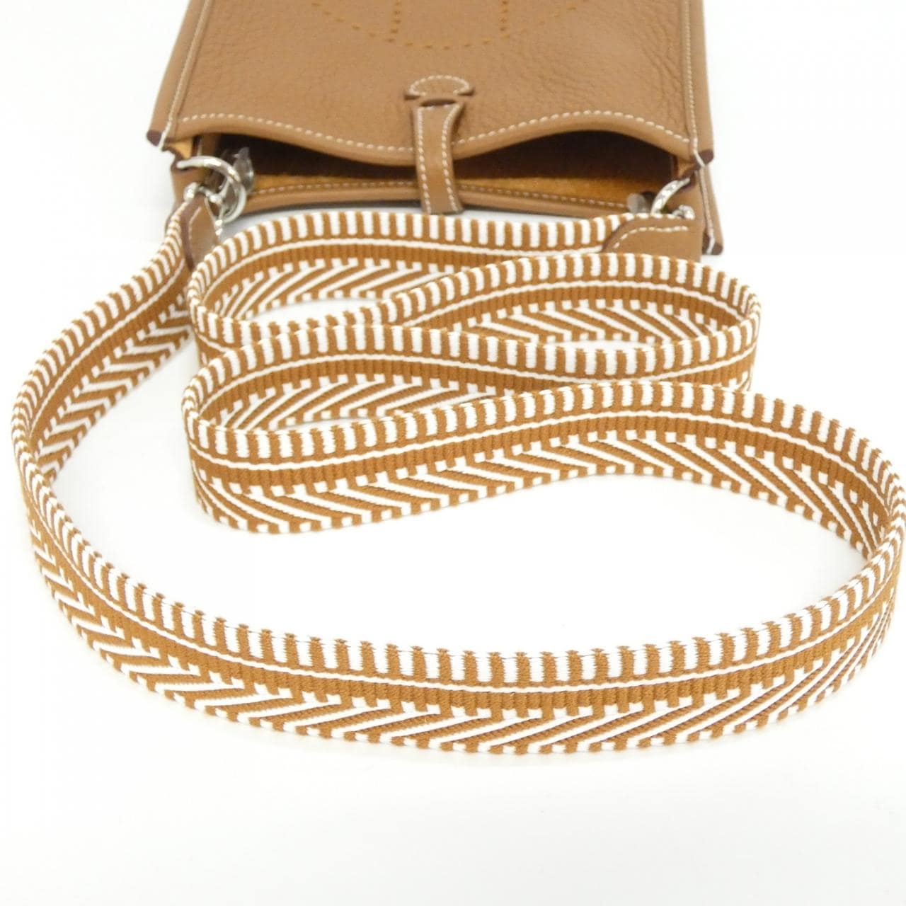 【未使用品】エルメス CAVALE エヴリン アマゾン 16cm 060775CK ショルダーバッグ