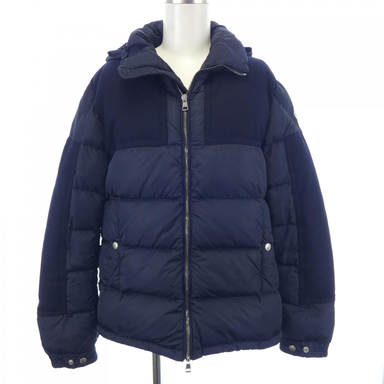 モンクレール MONCLER ダウンジャケット