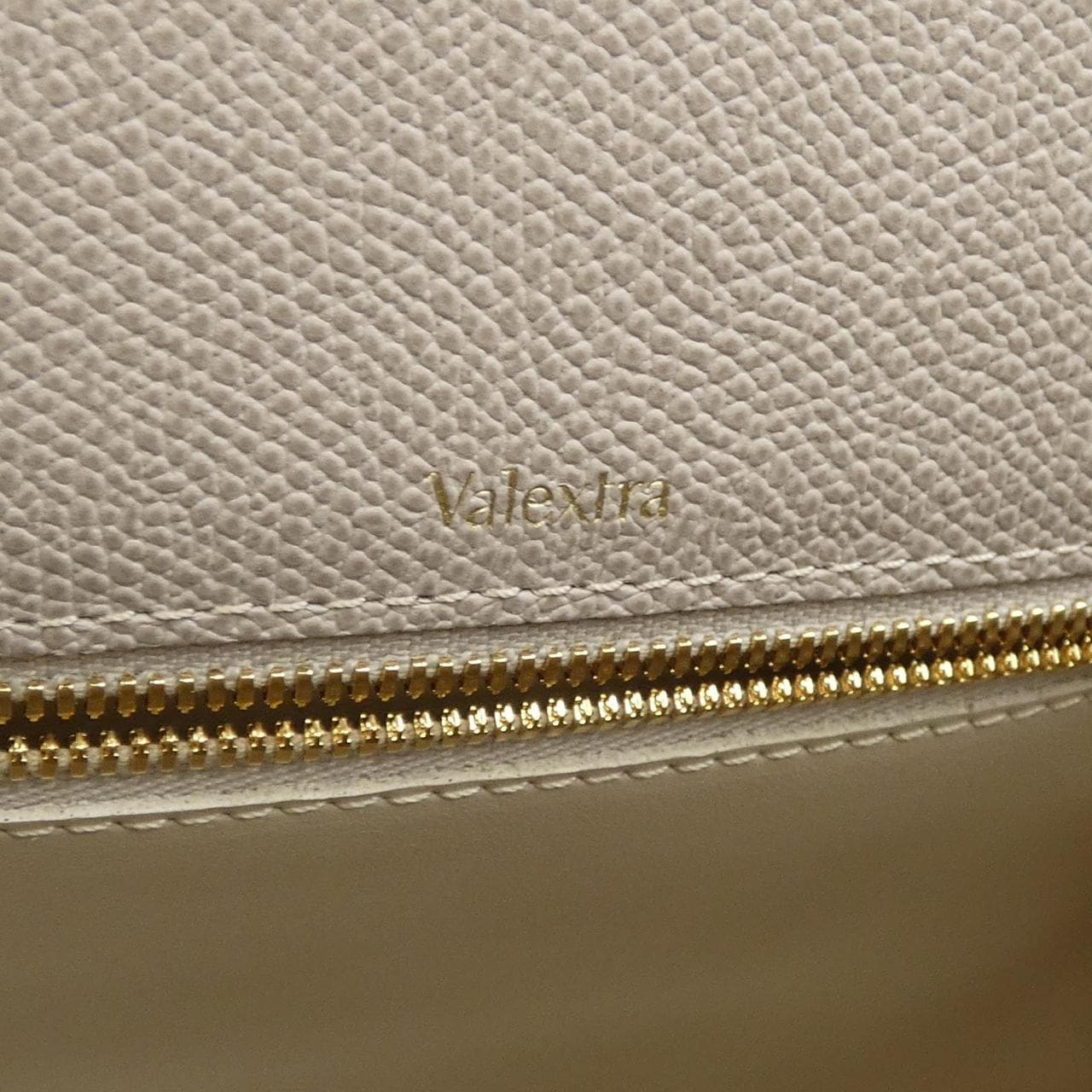 ヴァレクストラ VALEXTRA イジィデ ISIDE WBES0056028LOC99 BAG