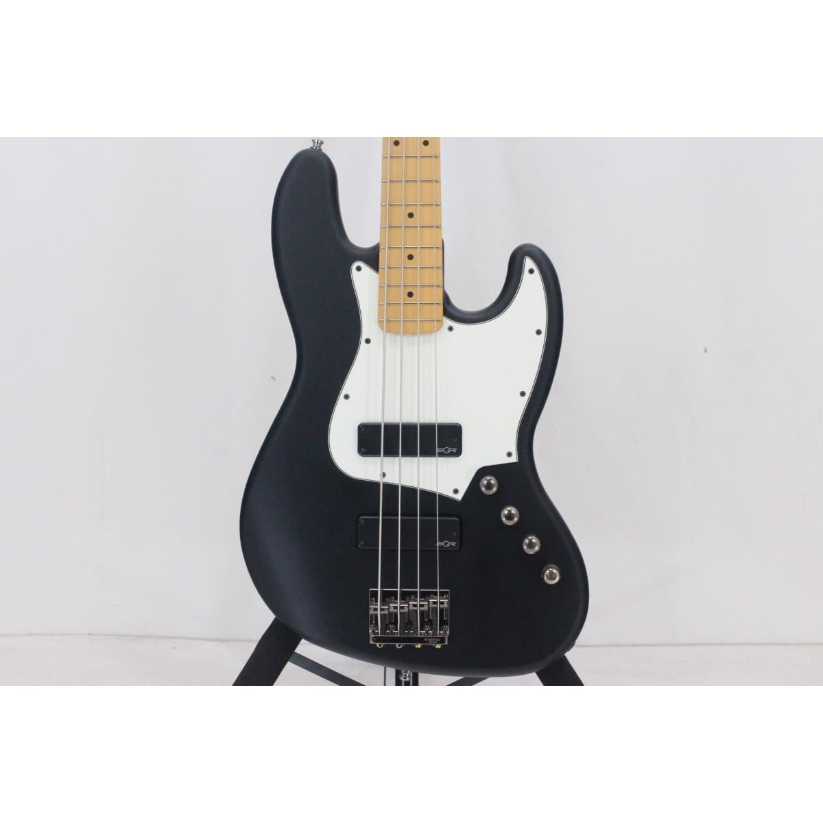 ＳＱＵＩＥＲ　　ＣＯＮＴＥＭＰＯＲＡＲＹ　ＡＣＴＩＶＥ　ＪＢ