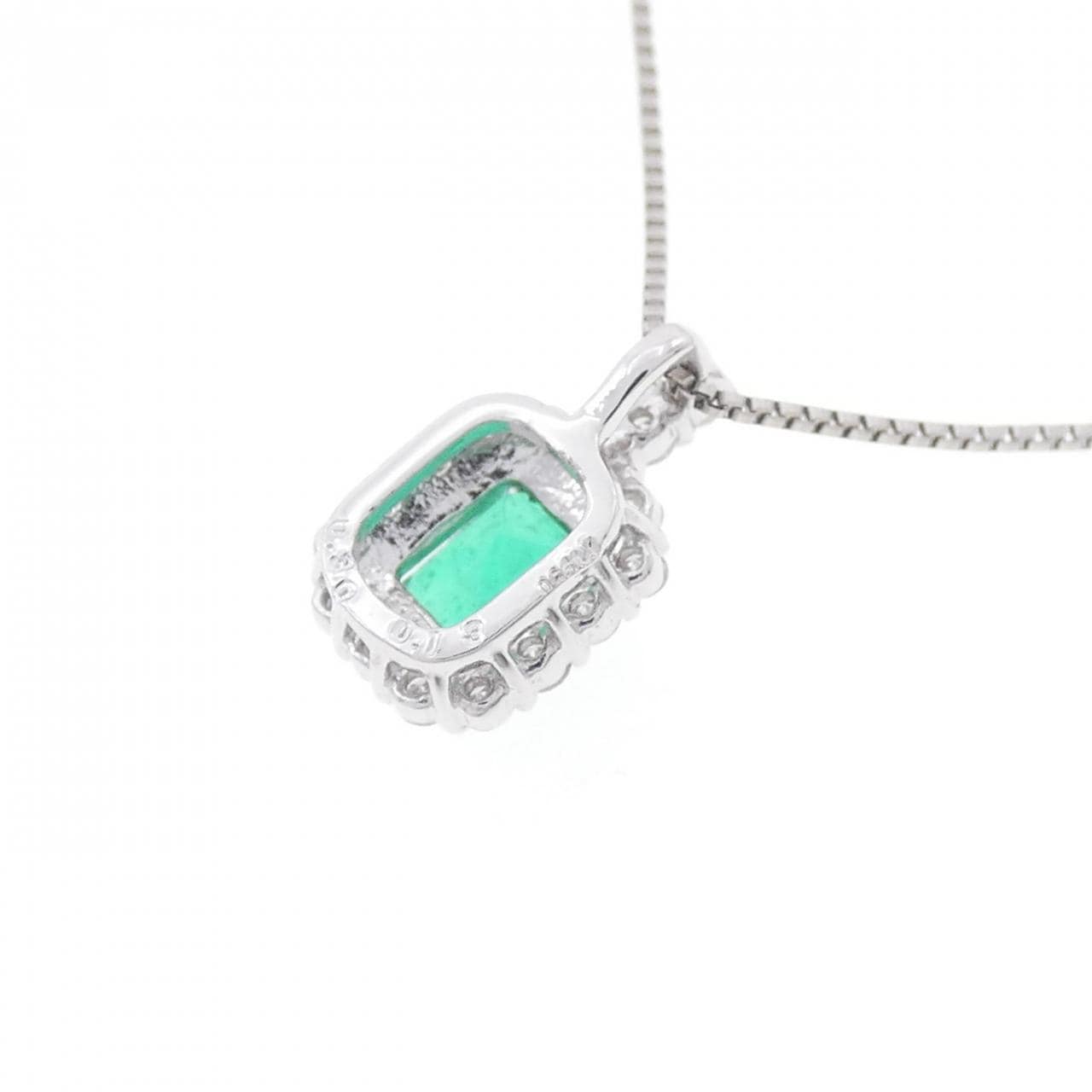 [BRAND NEW] PT Emerald Necklace 0.30CT