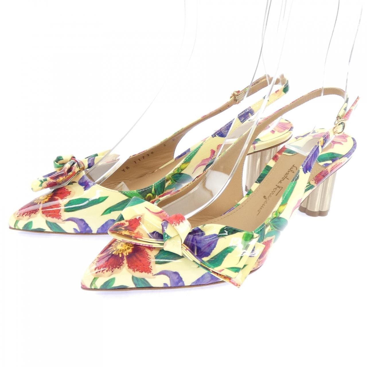 サルヴァトーレフェラガモ SALVATORE FERRAGAMO YR 11738 5 D パンプス