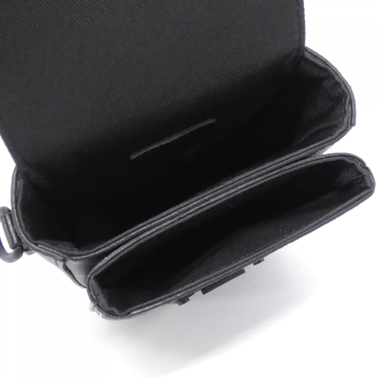 ルイヴィトン モノグラム エクリプス Sロック ヴェルティカル ウエアラブル ウォレット M82252 ショルダーバッグ