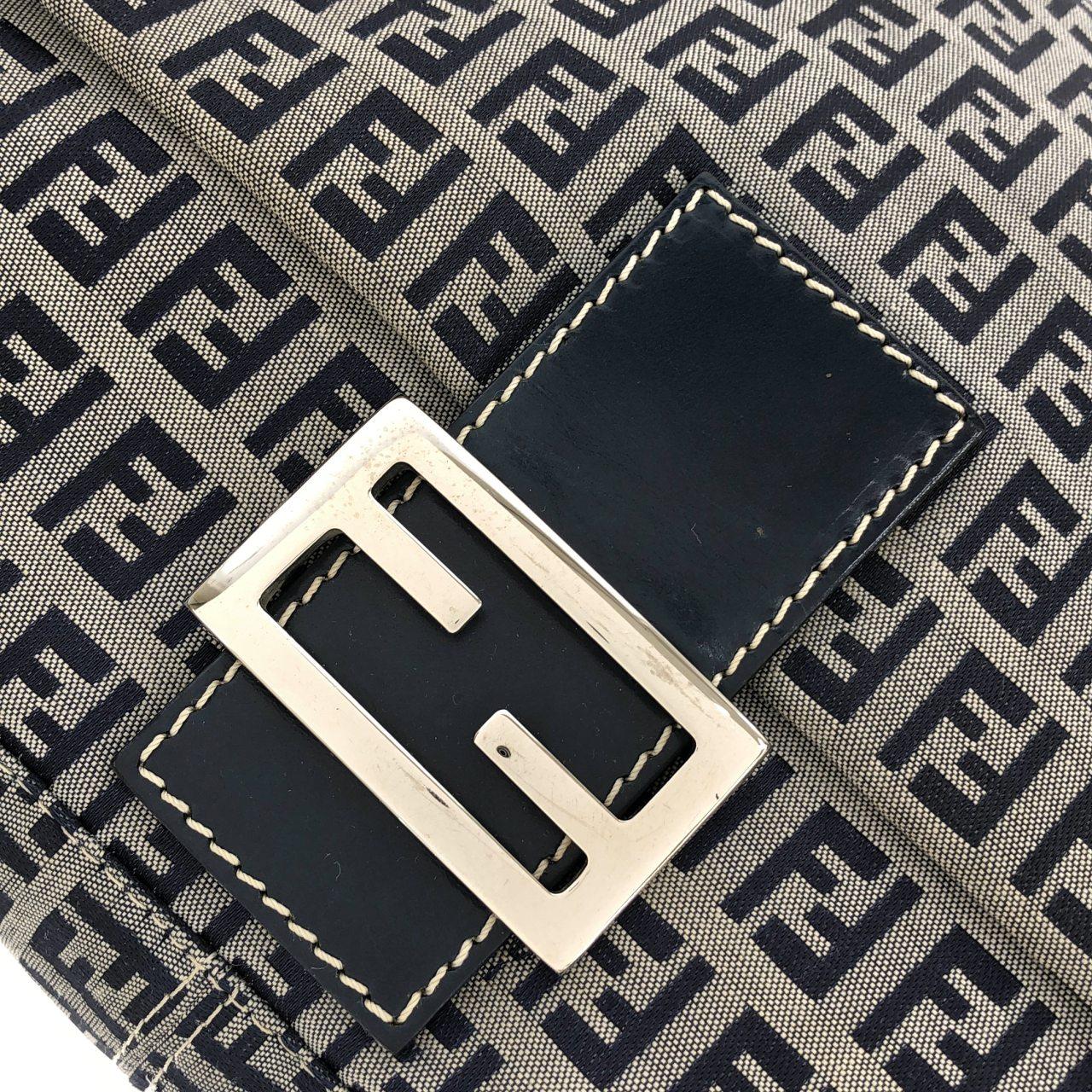 【ヴィンテージ】フェンディ マンマ バゲット 26325 ショルダーバッグ