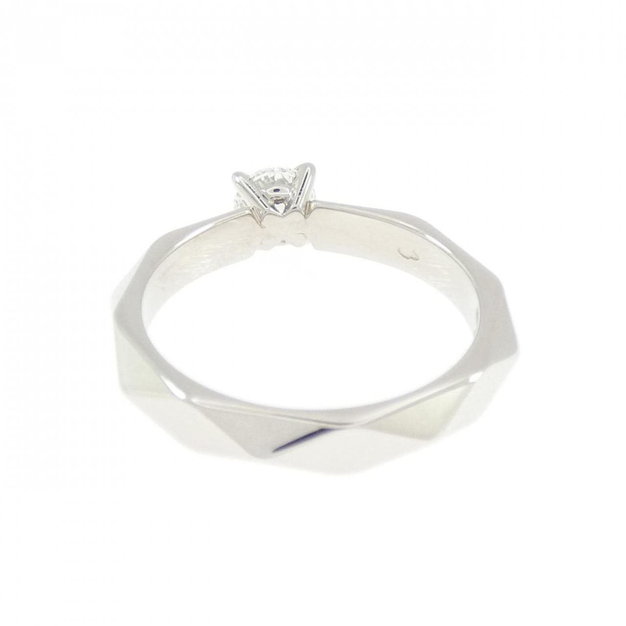 ブシュロン ファセット ソリテール リング 0.30CT F VVS2 3EXT