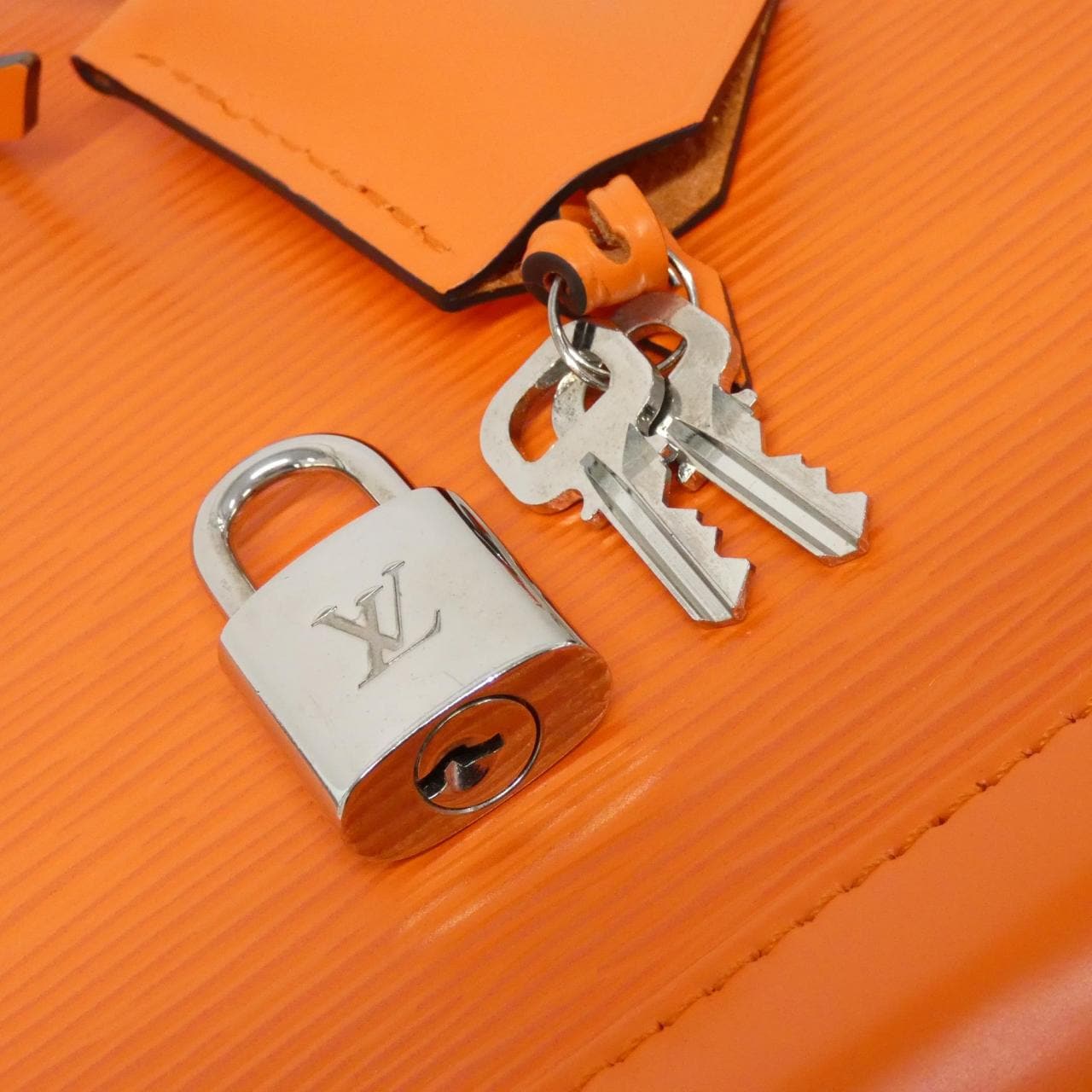 ルイヴィトン エピ アルマBB M57429 バッグ