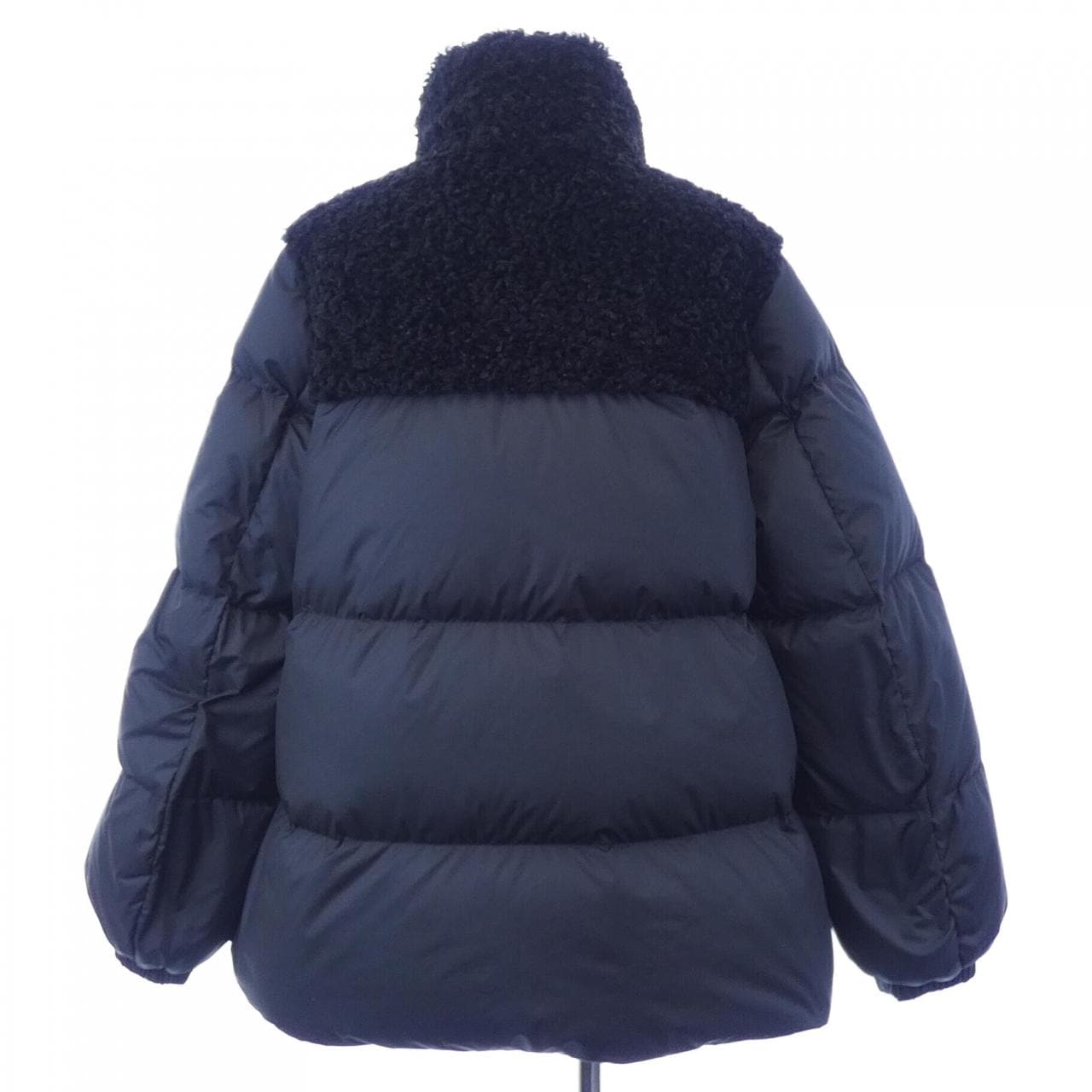 【新品】モンクレール MONCLER ESNAIE ダウンジャケット