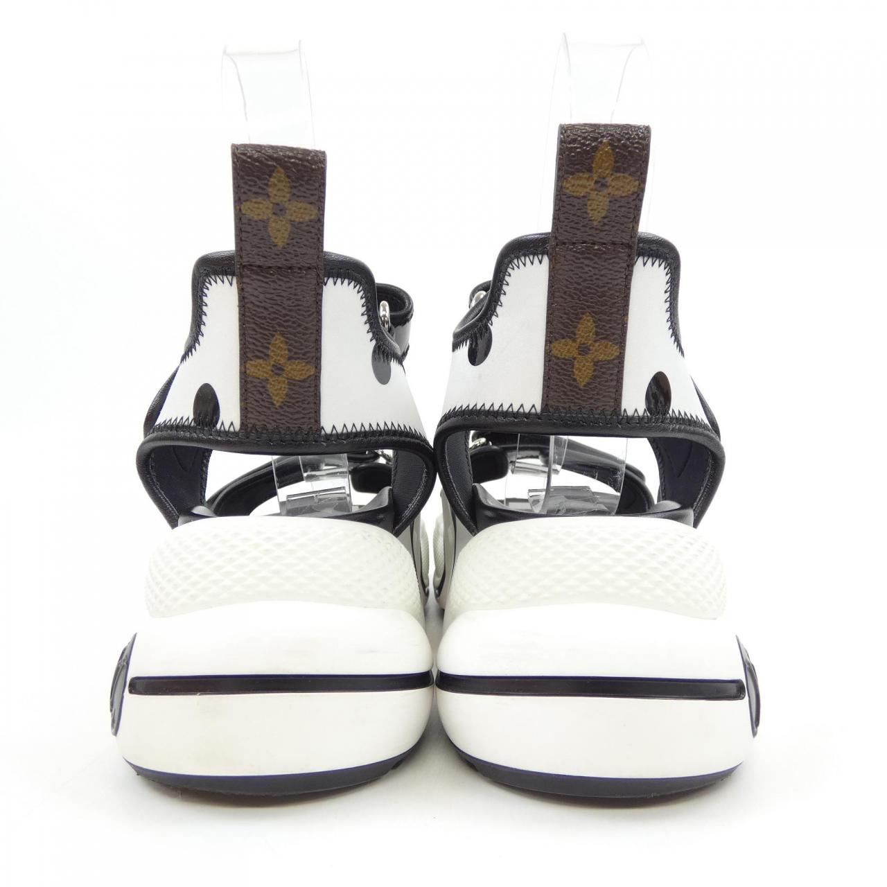 ルイヴィトン LOUIS VUITTON ポルカドット LVアークライトライン サンダル