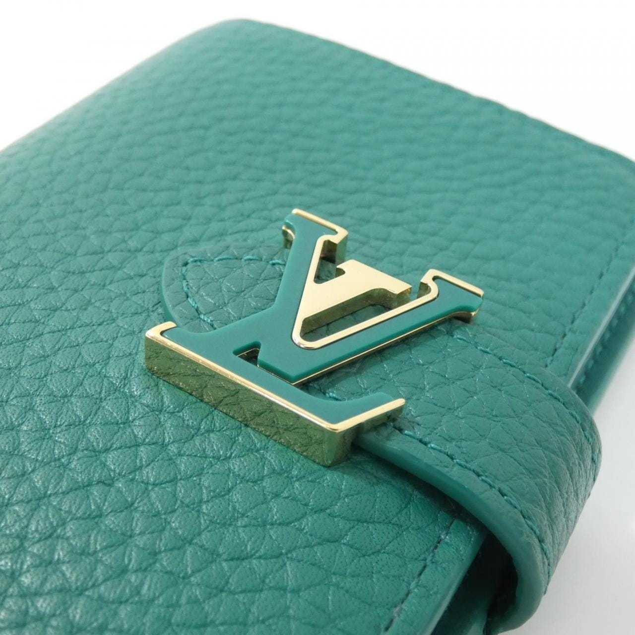 ルイヴィトン トリヨン LVヴェルティカル CPウォレット M82438 財布