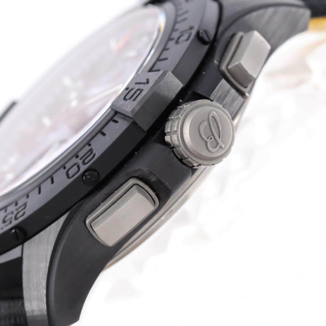 ブライトリング アベンジャーB01クロノグラフ44ナイトミッション SB0147/SB0147101B1X1 セラミック 自動巻