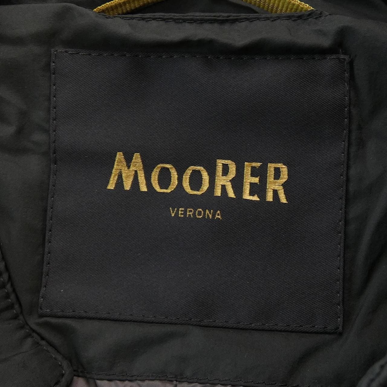 MOORER down vest