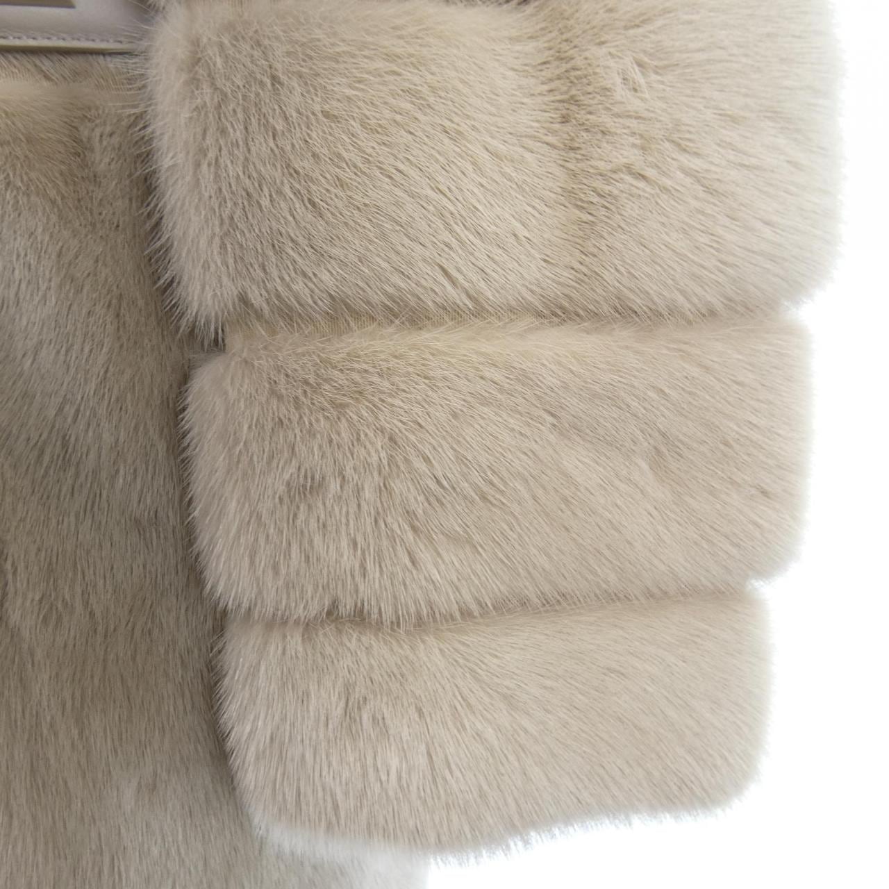 フェンディ FENDI FNN682 J7R コート