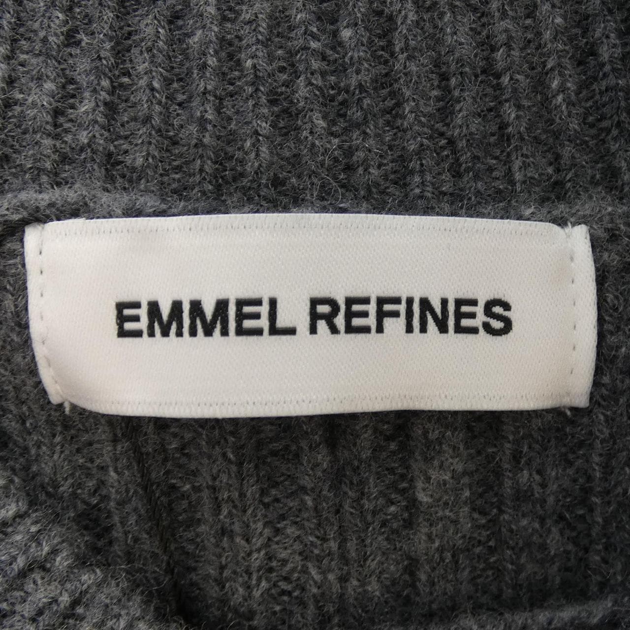 EMMEL REFINES One Piece