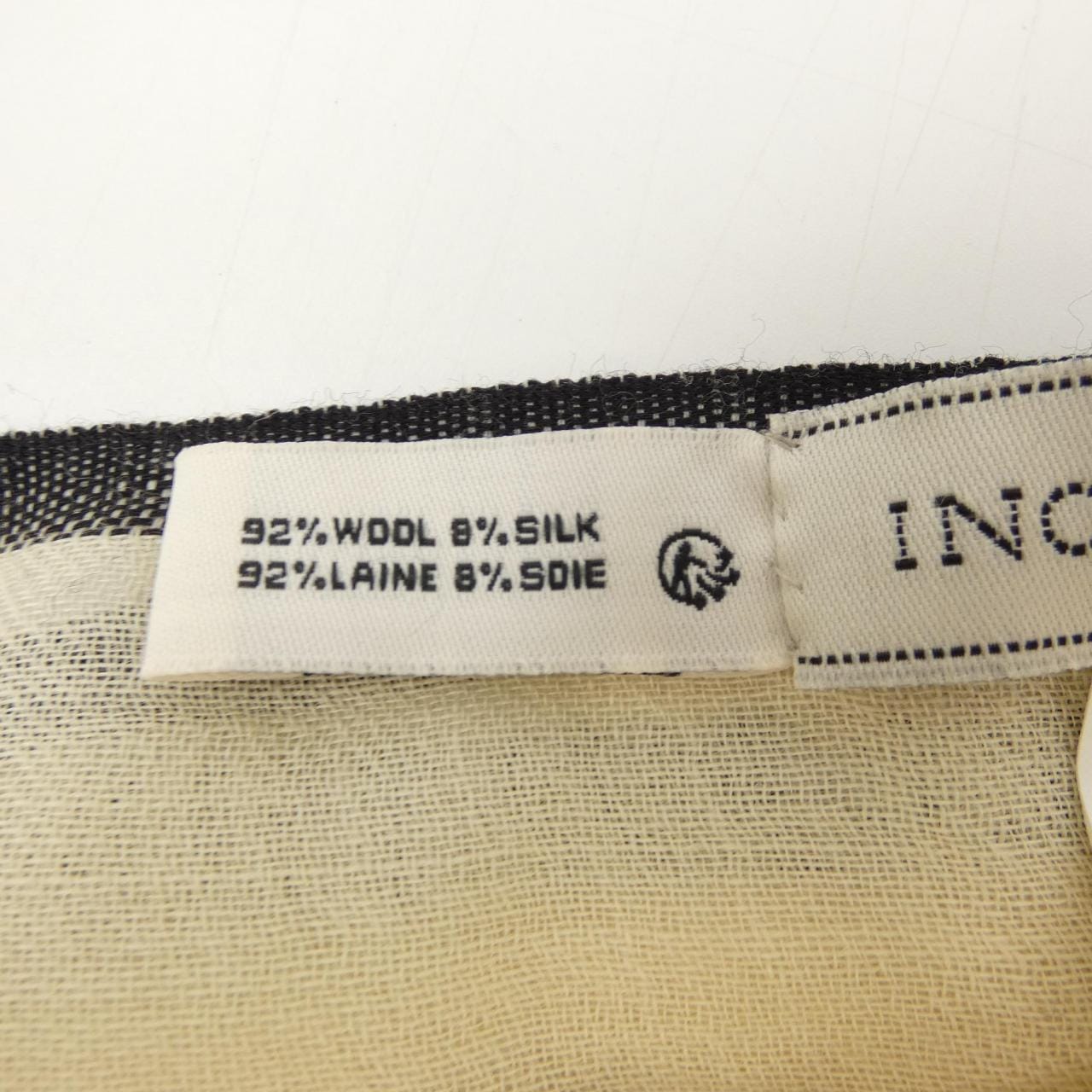 INOUI EDITIONS STOLE