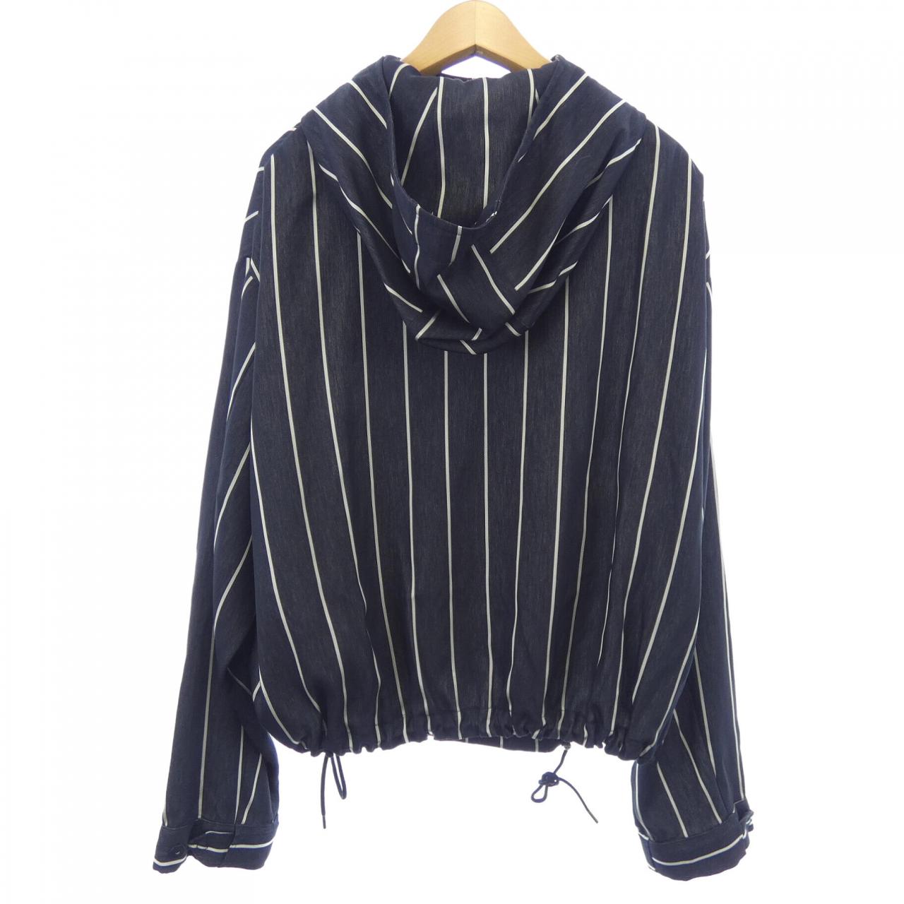 エンポリオアルマーニ EMPORIO ARMANI ブルゾン