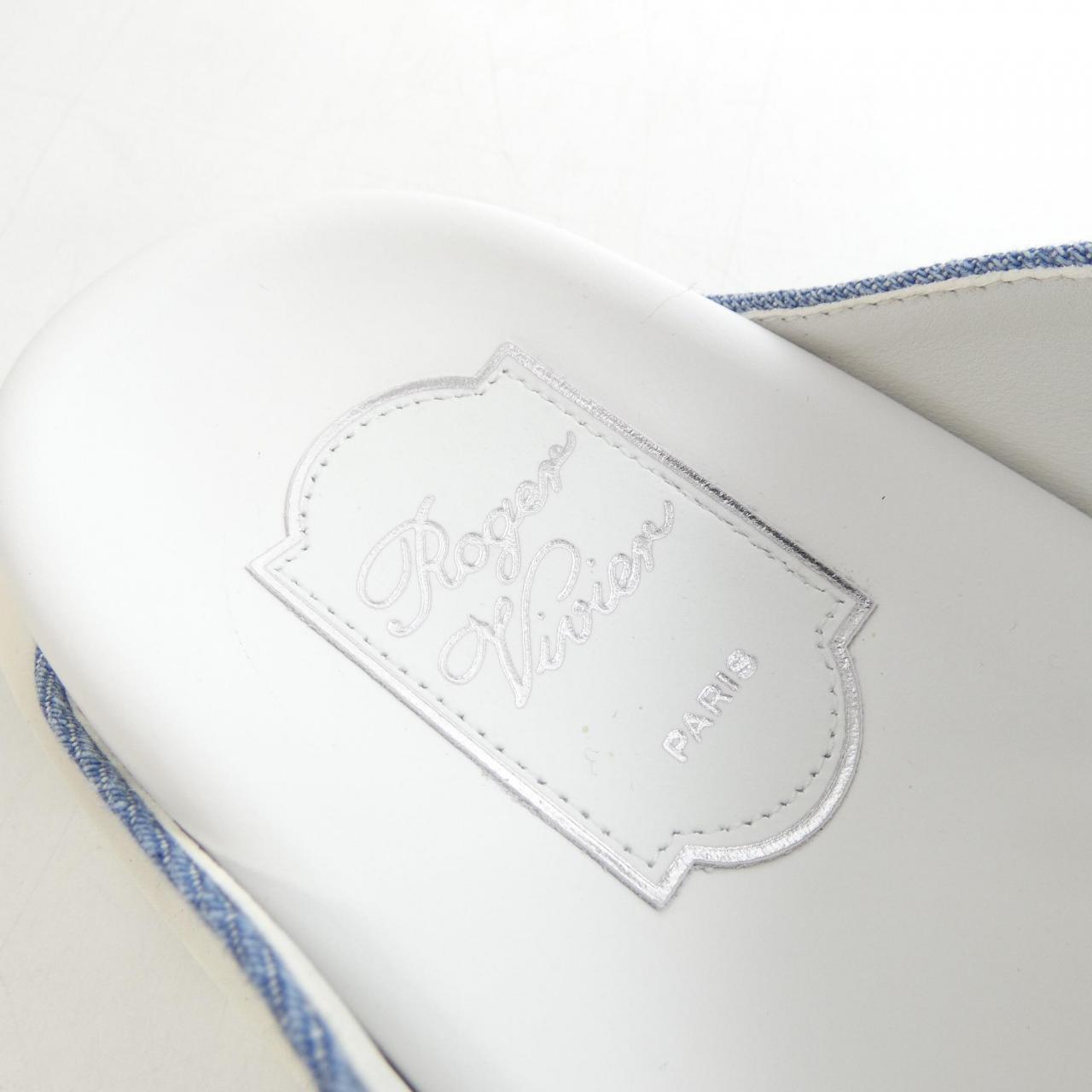 ロジェヴィヴィエ ROGER VIVIER サンダル