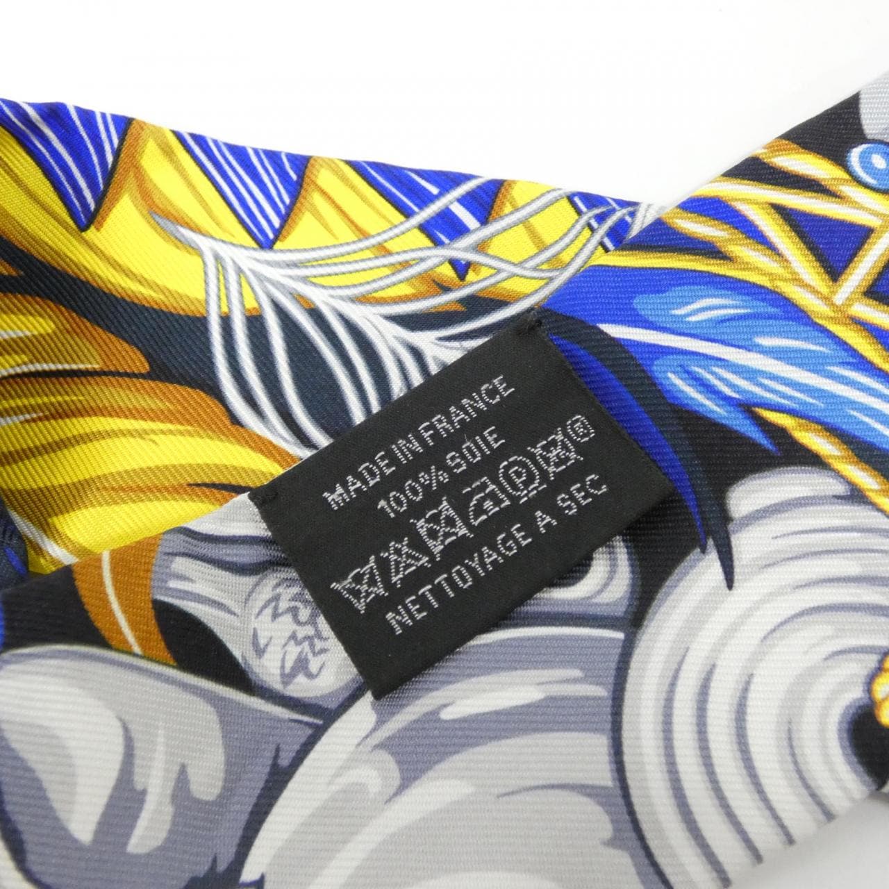 エルメス DANSE PACIFIQUE ツイリー 063572S スカーフ