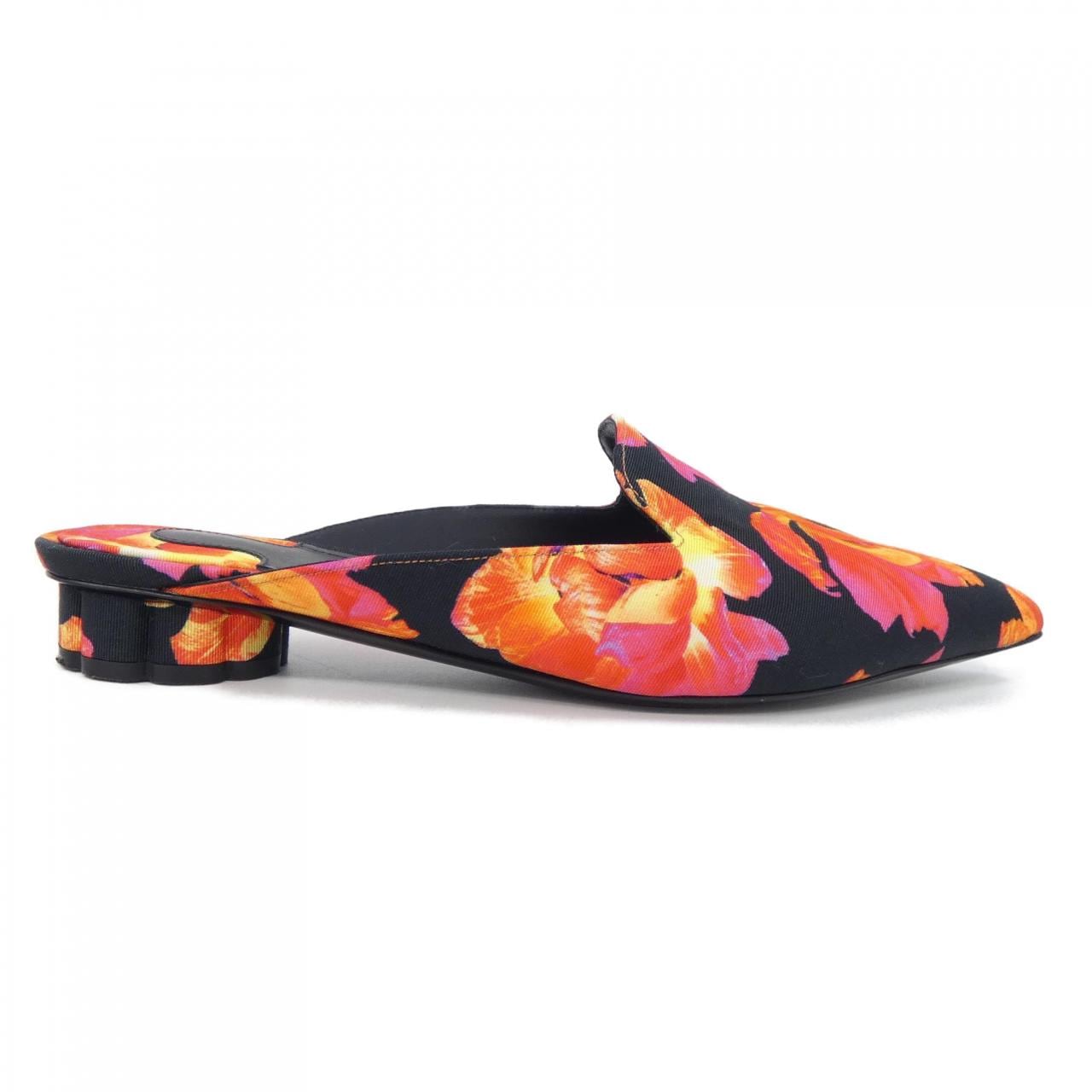 サルヴァトーレフェラガモ SALVATORE FERRAGAMO サンダル