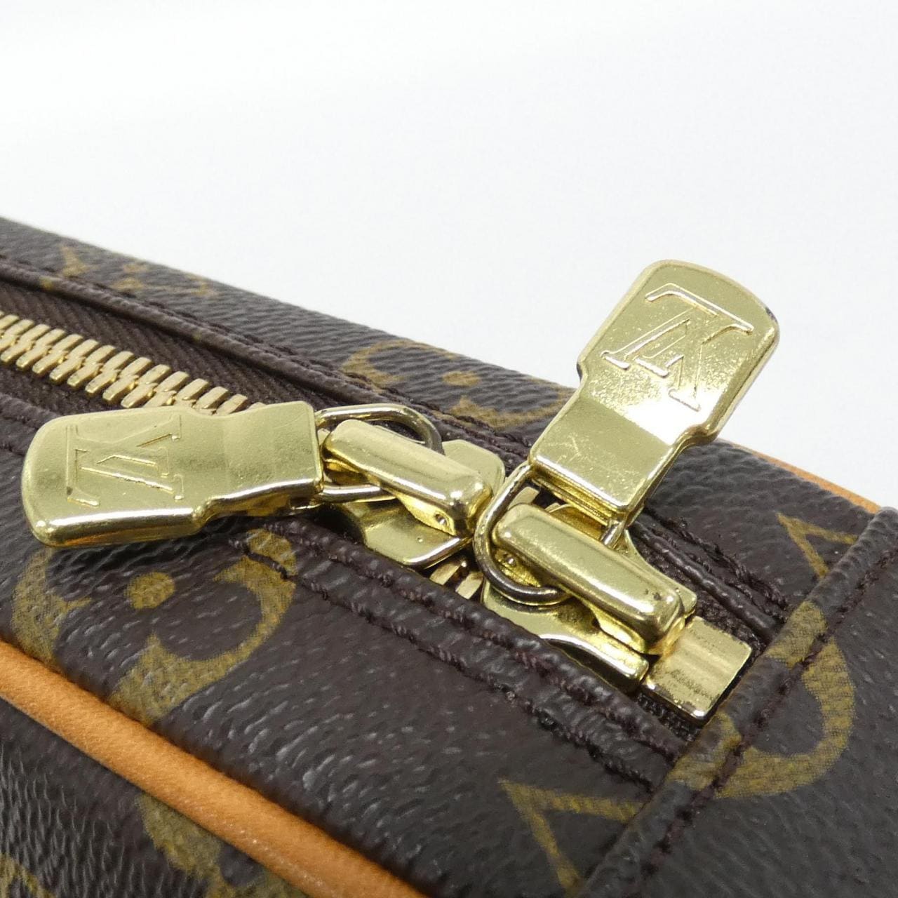 LOUIS VUITTON Monogram Pochette Ganju M51870 肩包