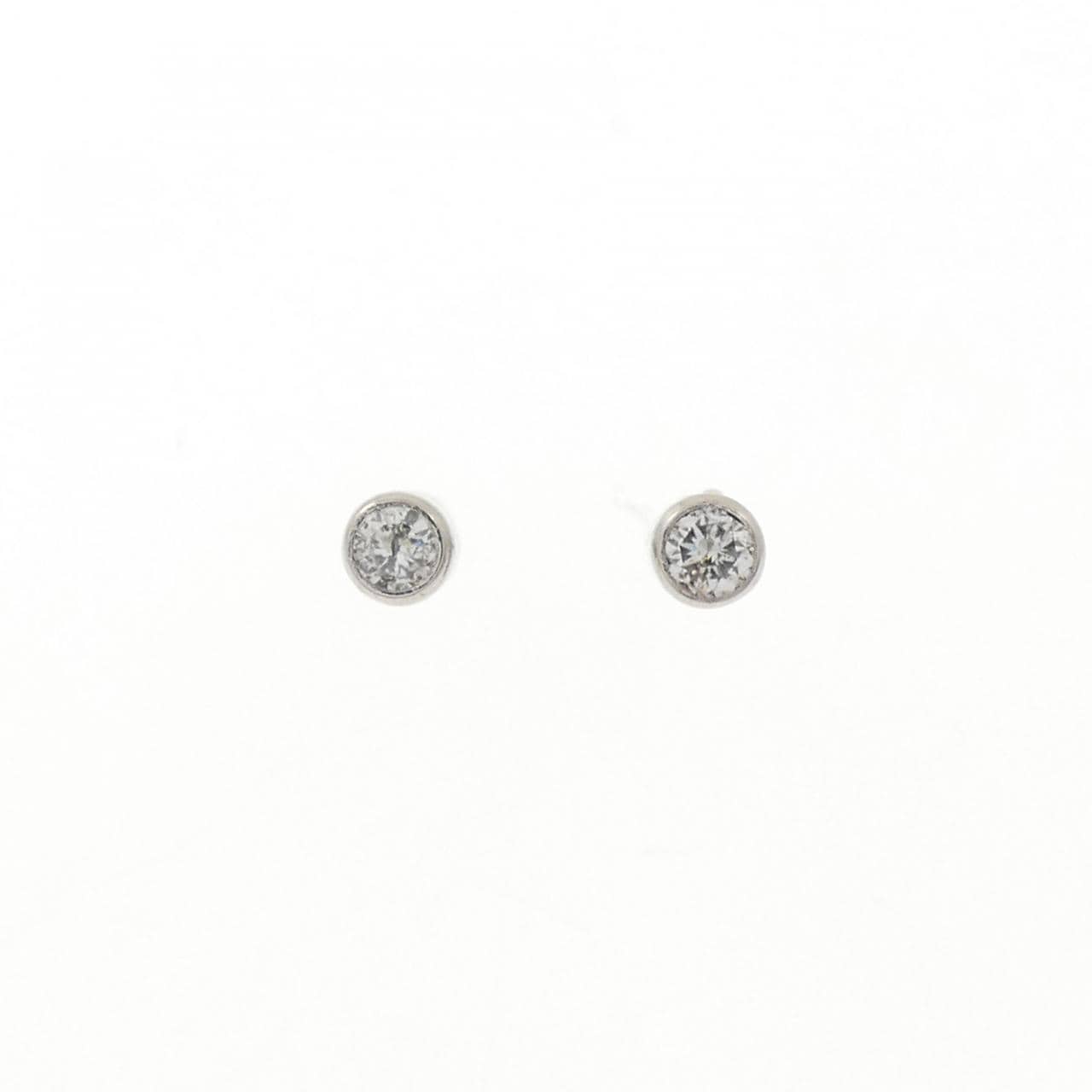 PT/PT900 ソリティア ダイヤモンド ピアス 0.10CT