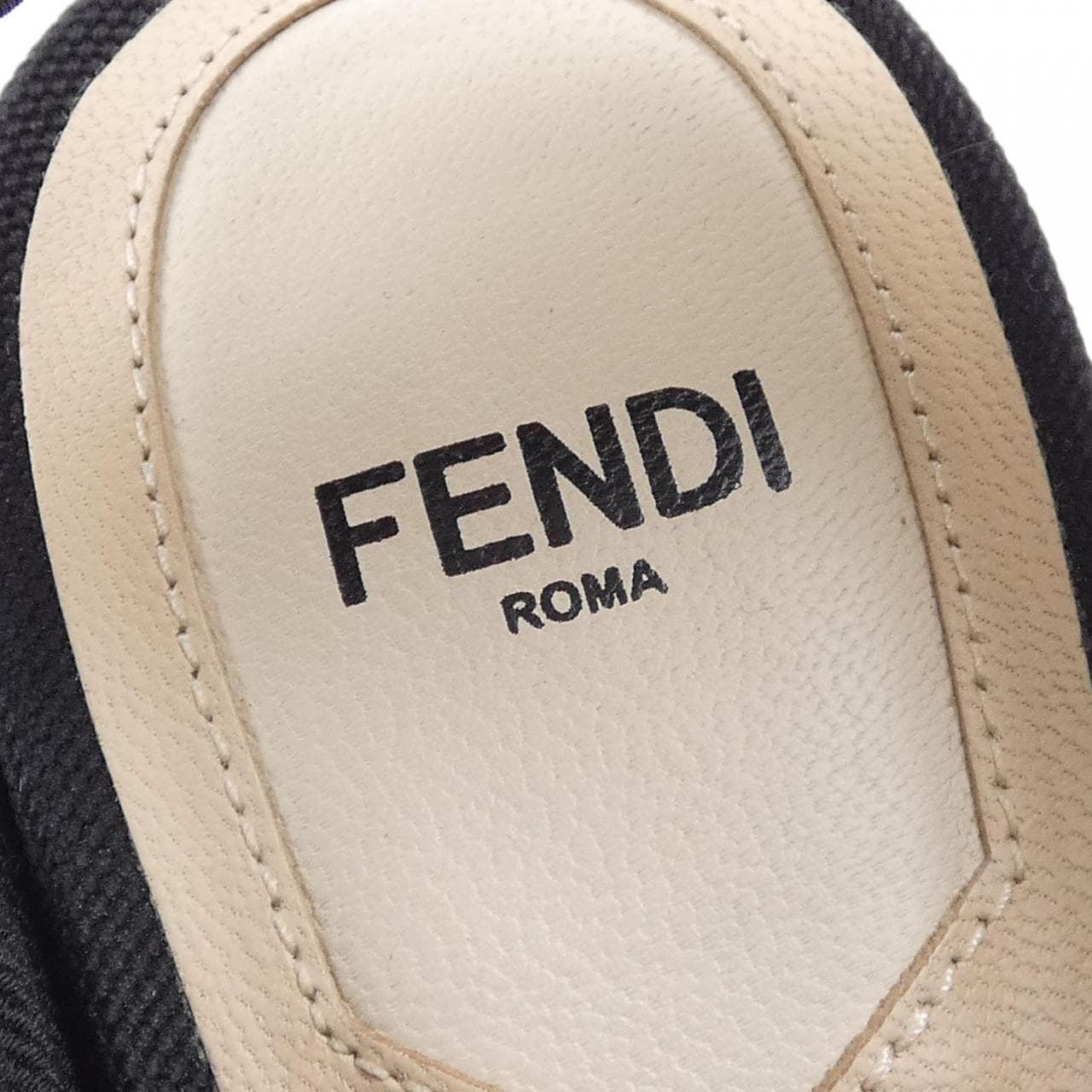 フェンディ FENDI パンプス