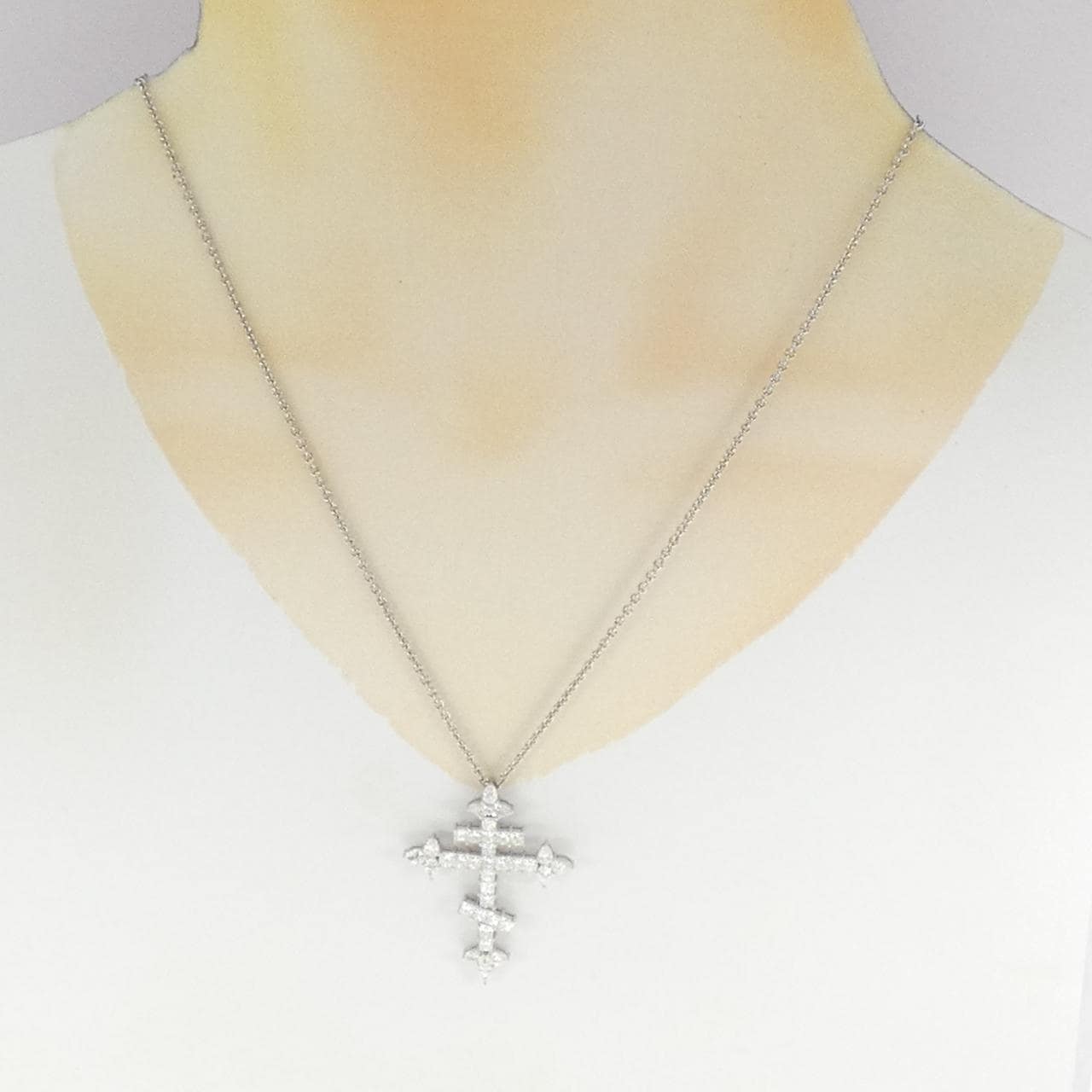 ハリーウィンストン Russian Cross ネックレス