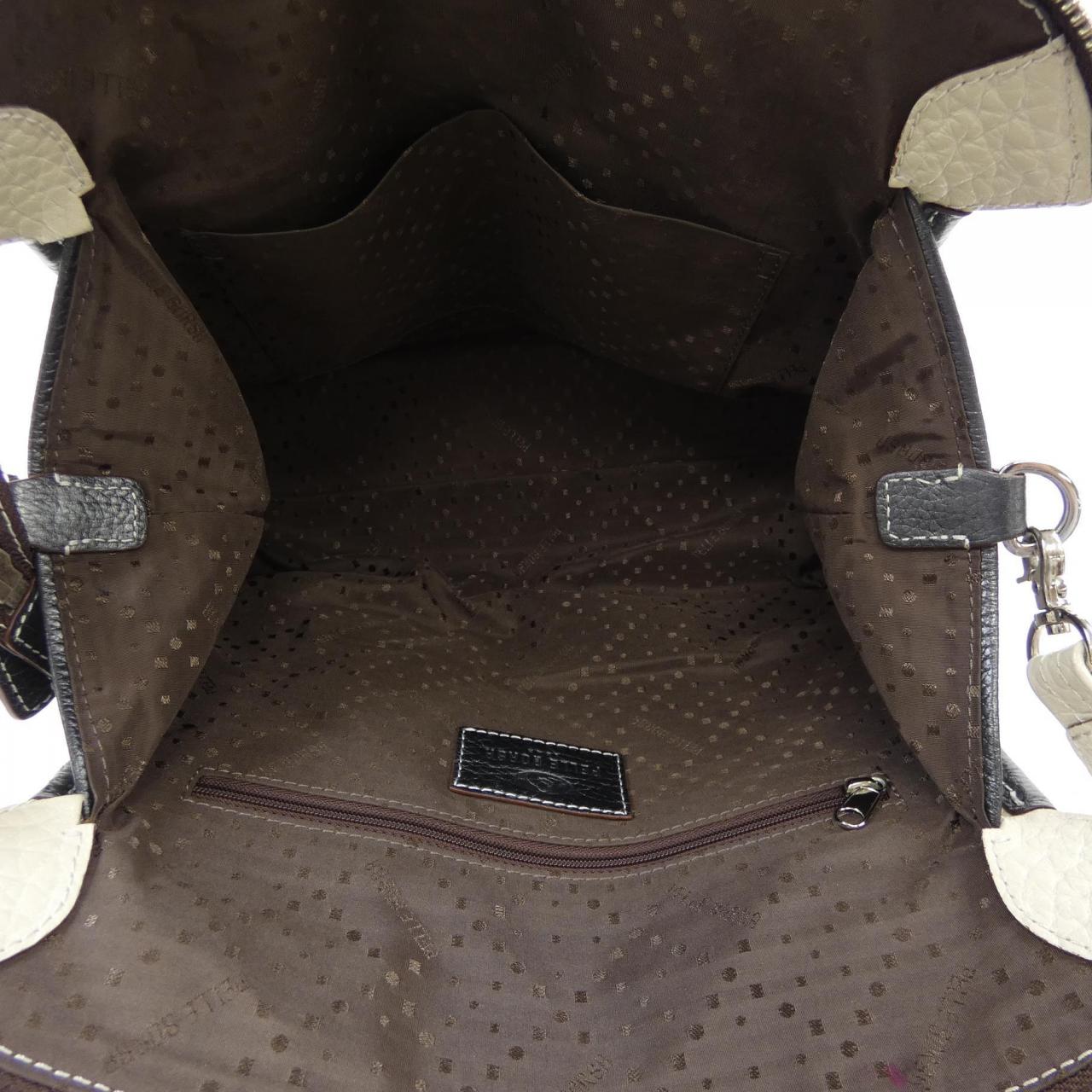 ペレボルサ PELLE BORSA BAG