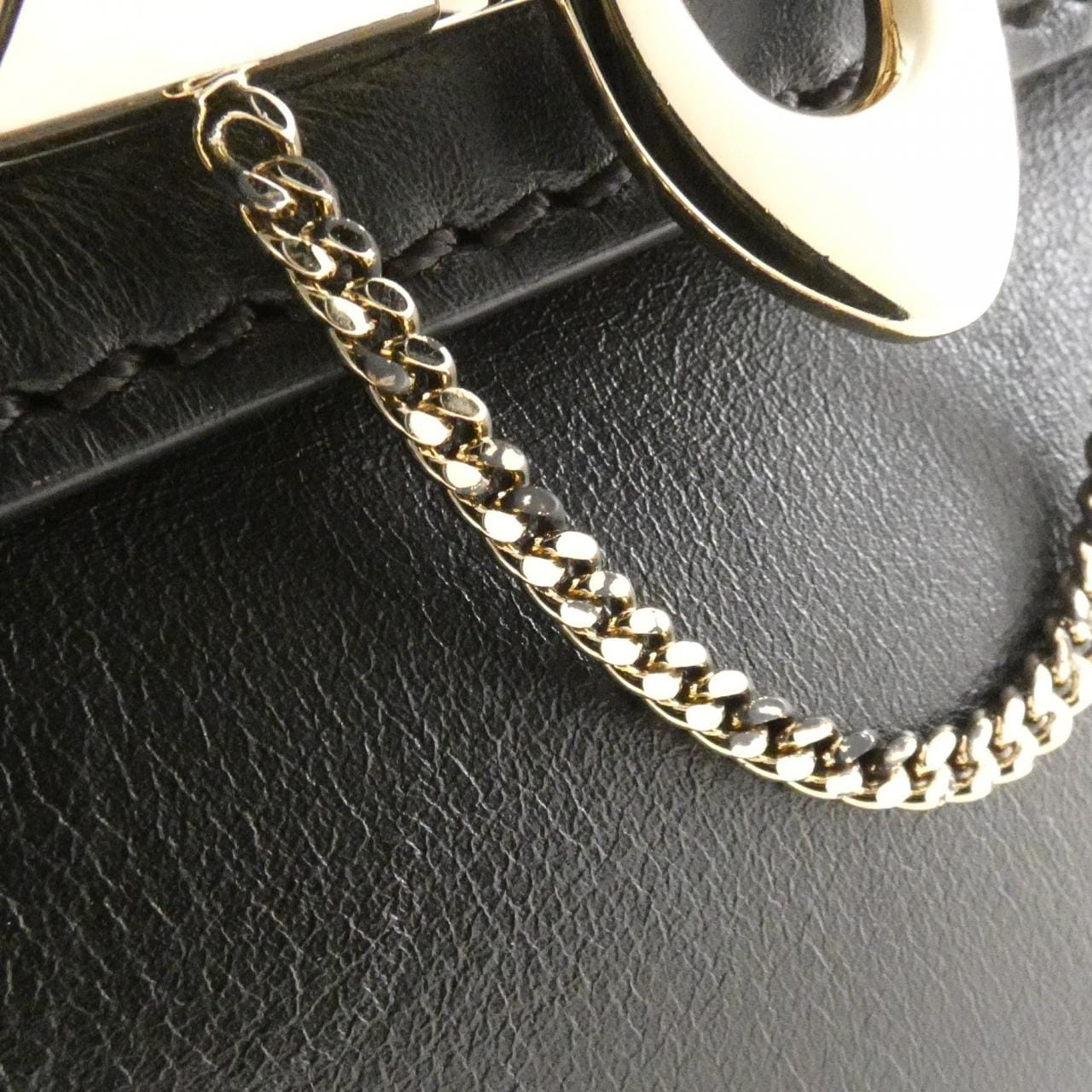 ヴァレンティノガラヴァーニ リュックサック