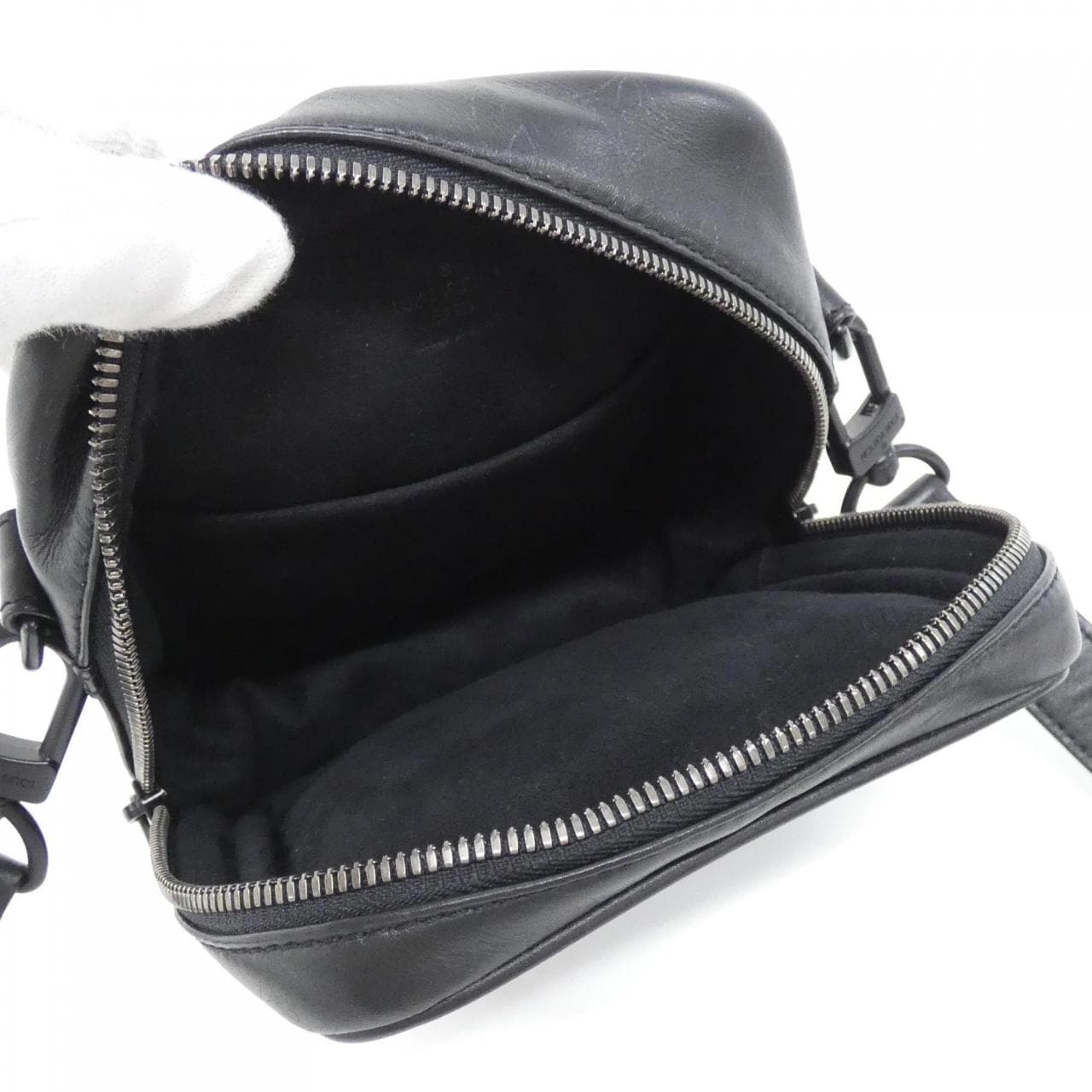 ルイヴィトン モノグラム ディフィール ペオニア M92403 ショルダーバッグ