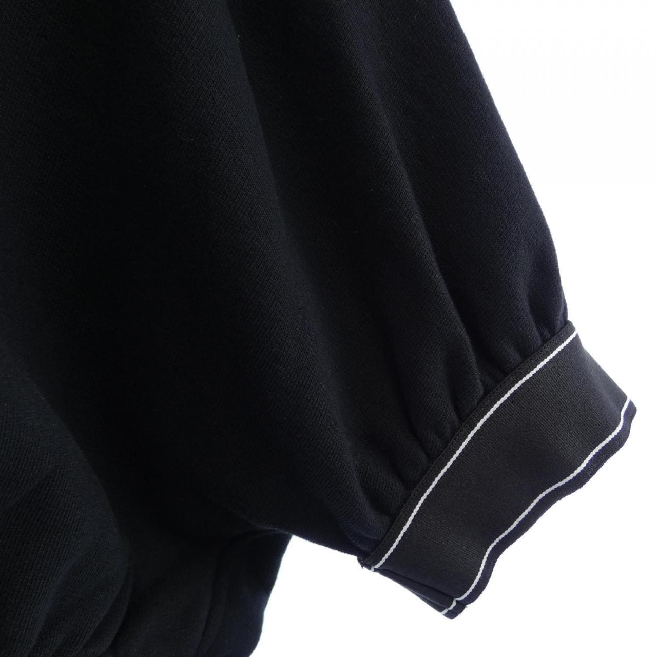 プラダ PRADA トップス