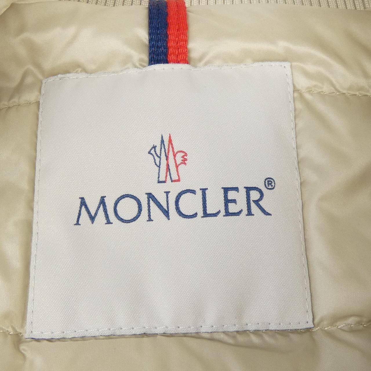 モンクレール MONCLER DETIAN ダウンジャケット
