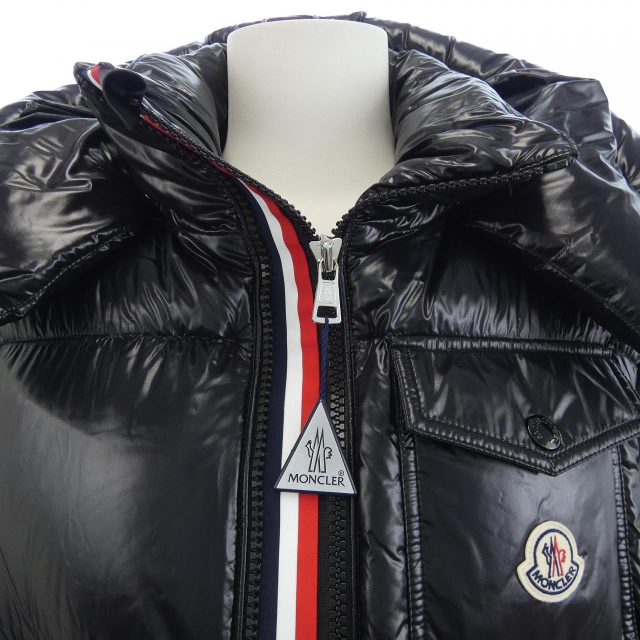 モンクレール MONCLER MONTBELIARD ダウンジャケット