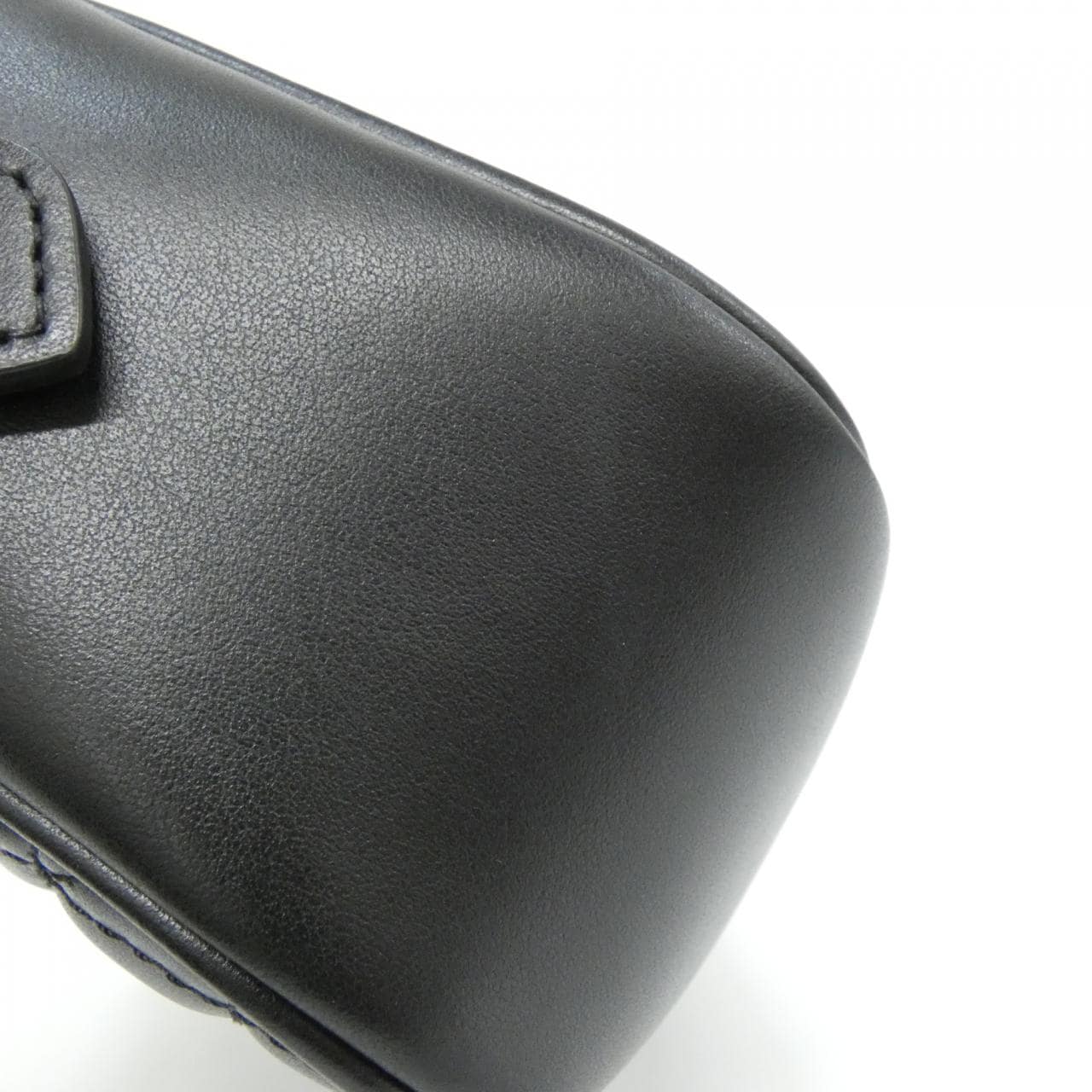 グッチ GG MARMONT 447632 UM8BN ショルダーバッグ