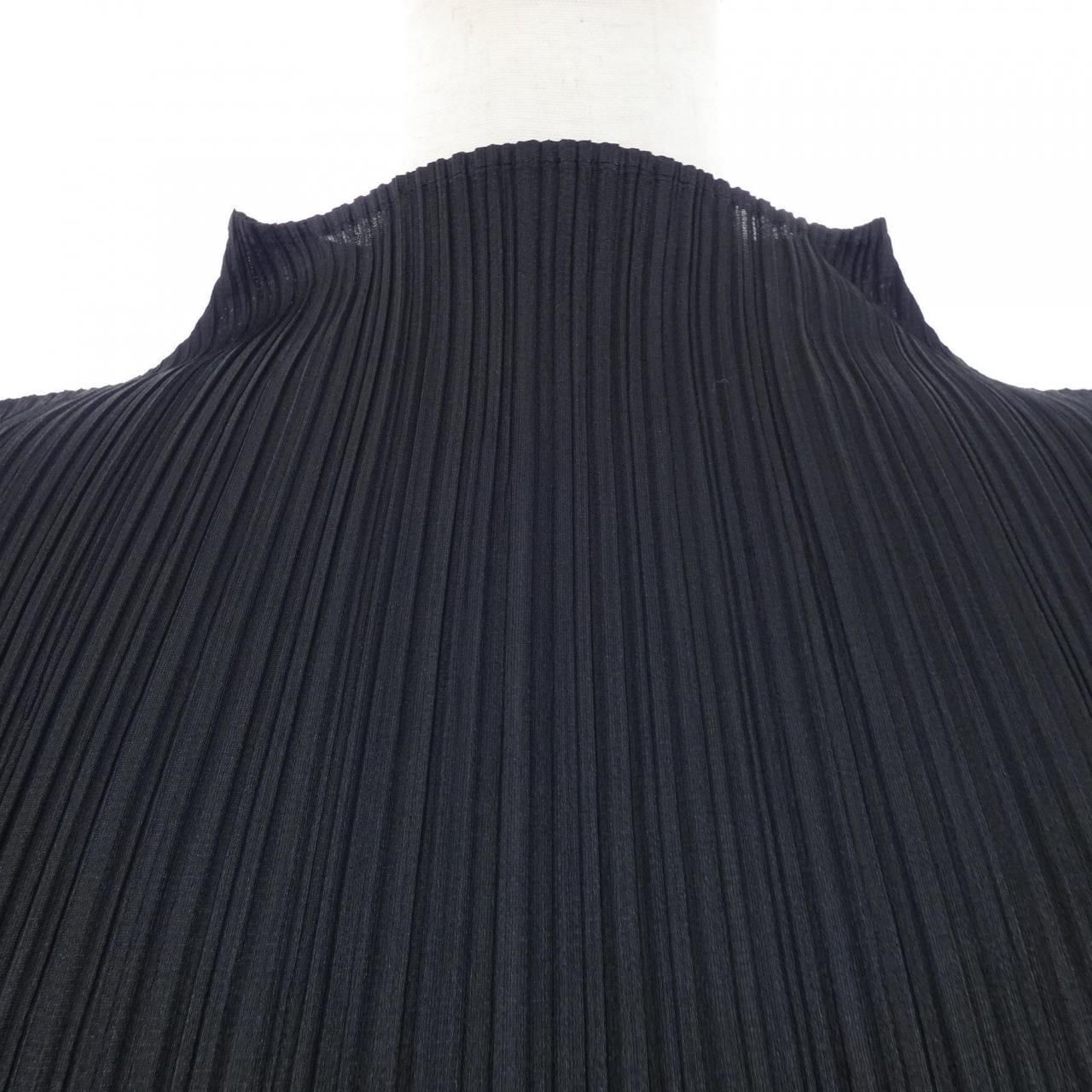 プリーツプリーズ PLEATS PLEASE PP55JK104 トップス