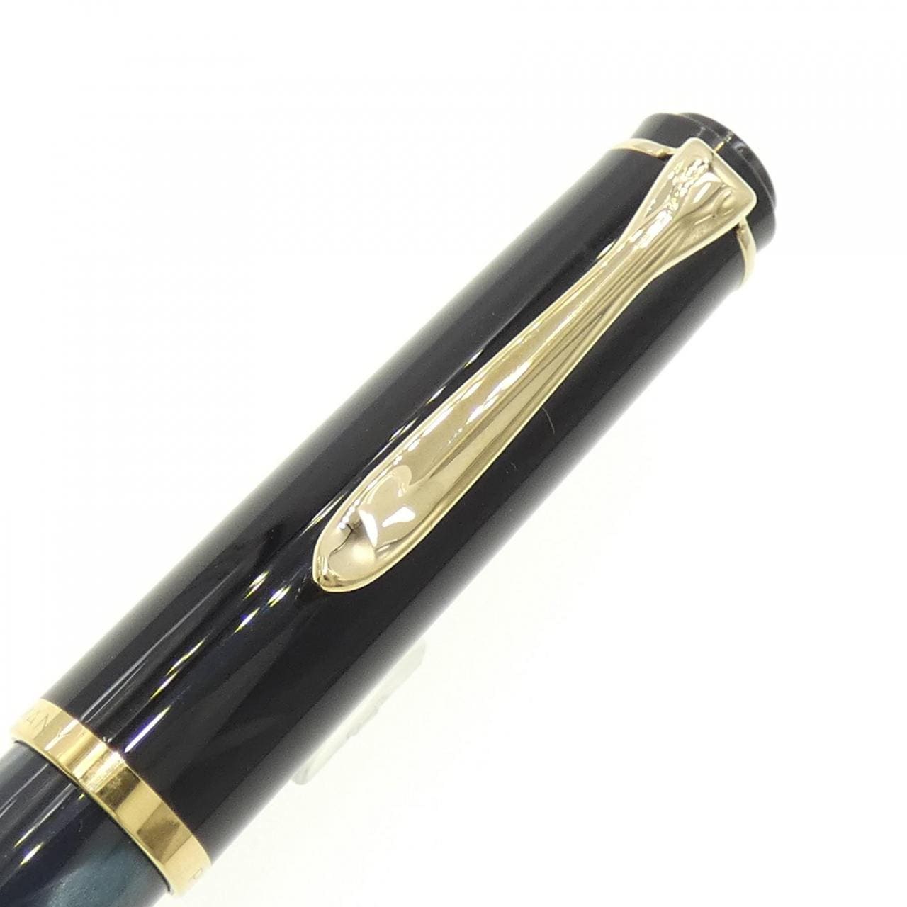 Pelikan Traditional M250 Marble Blue Fountain Pen