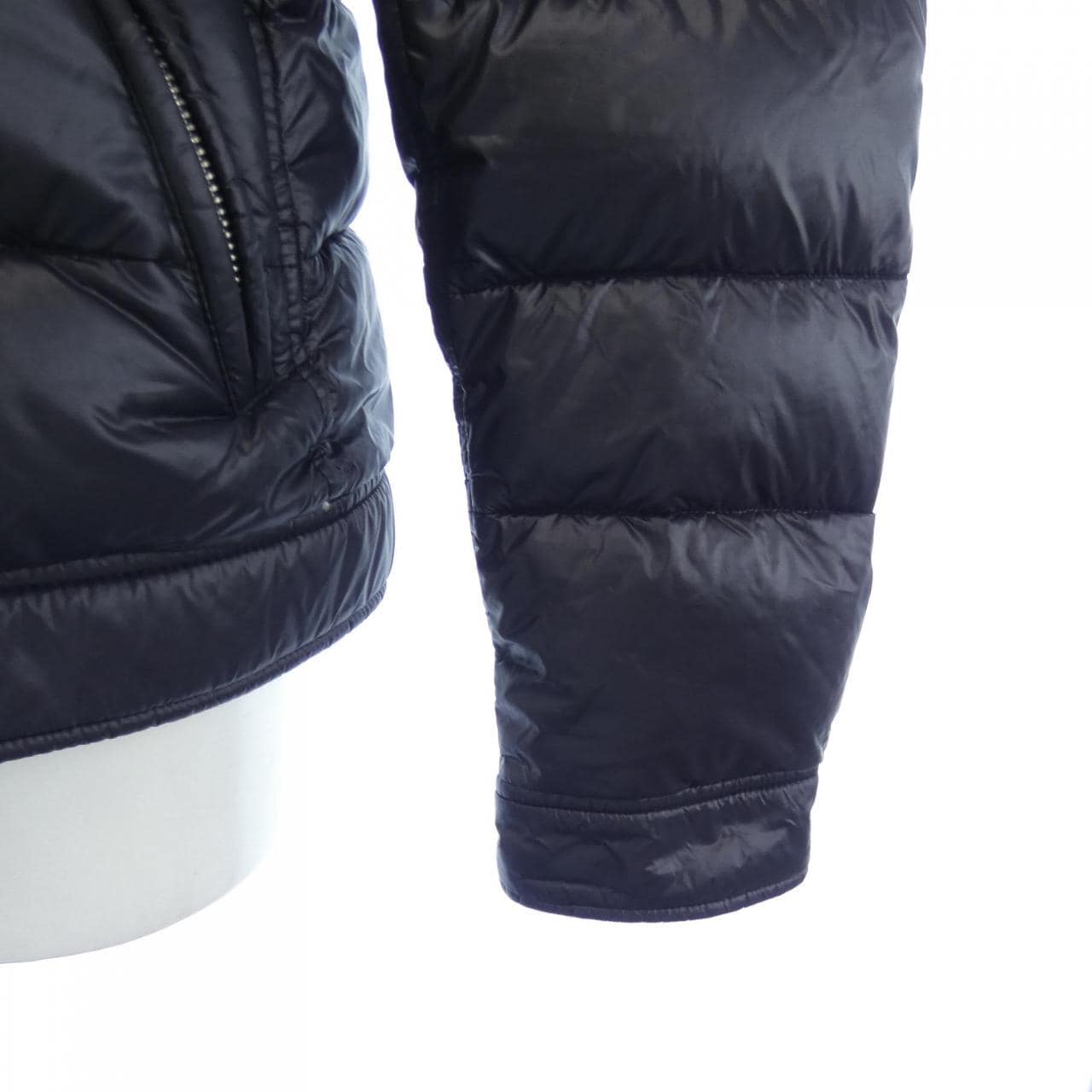 プラダ PRADA SGB608 R142 ARO ダウンジャケット