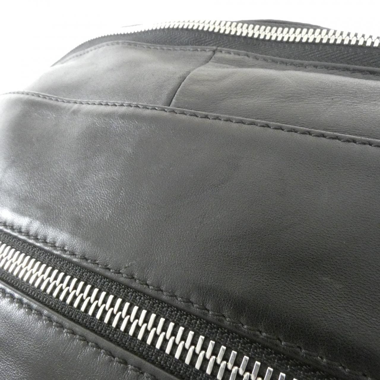 ロエベ パフィーB687C60X01 ショルダーバッグ